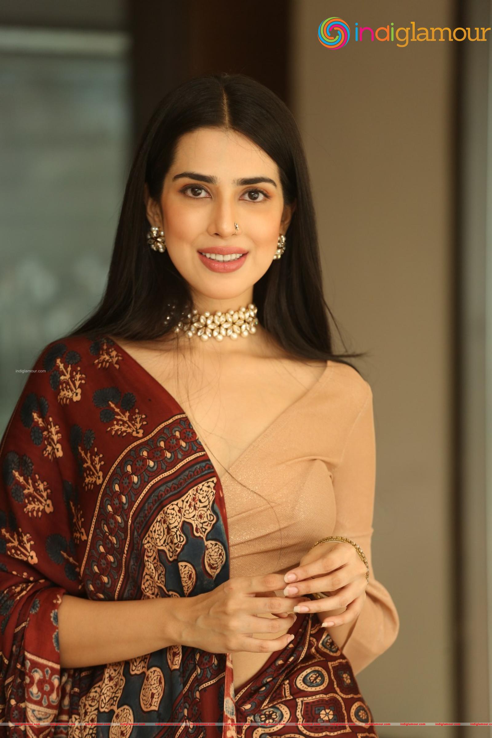 Saloni Mishra Actress hd photo