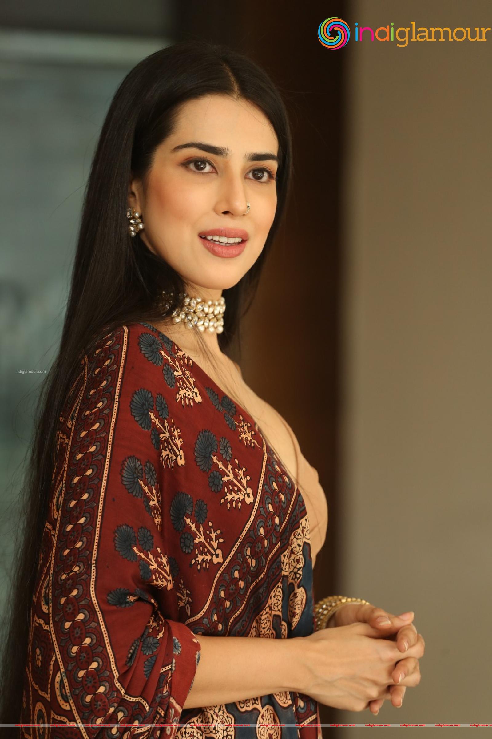 Saloni Mishra Actress hd photo
