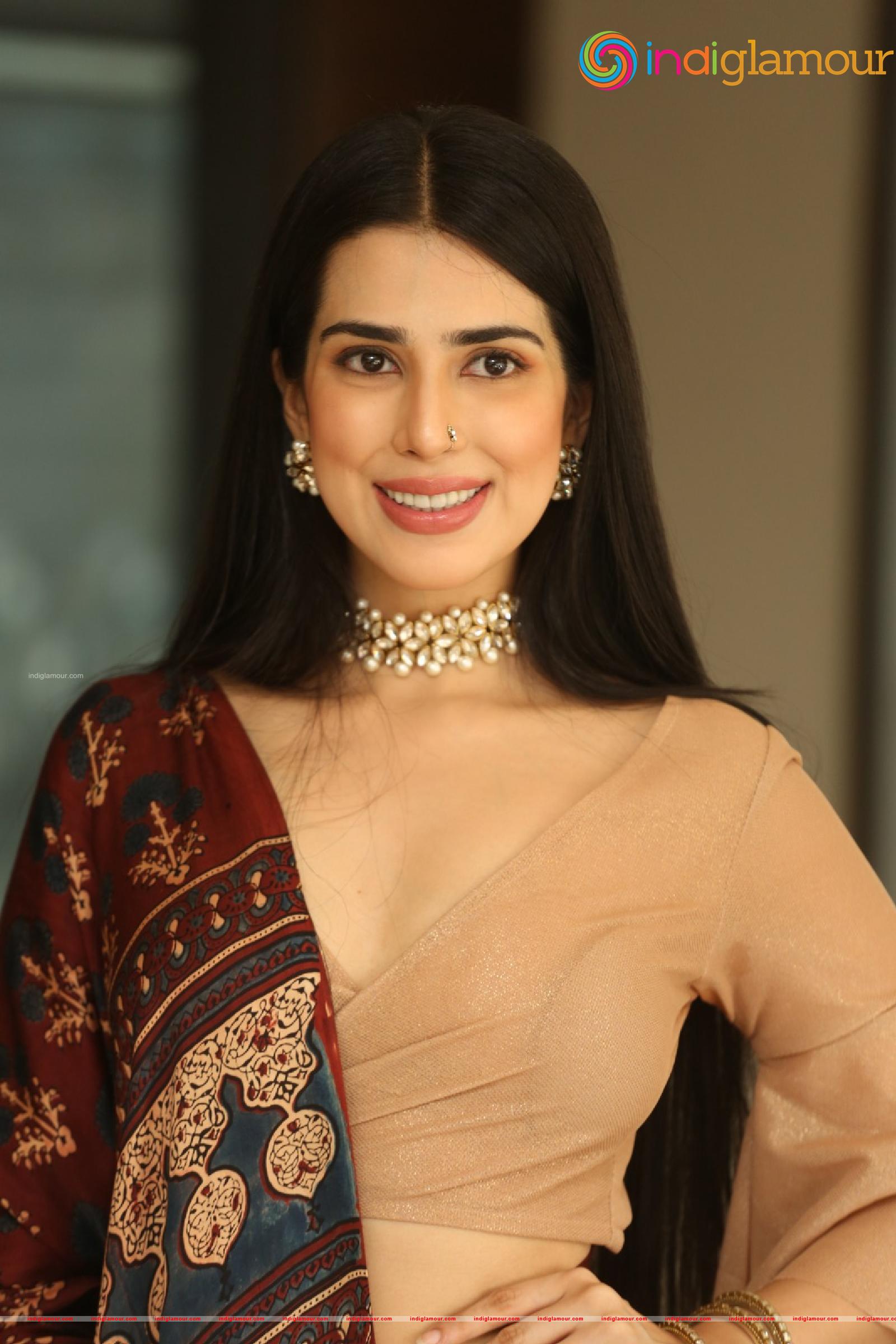 Saloni Mishra Actress hd photo