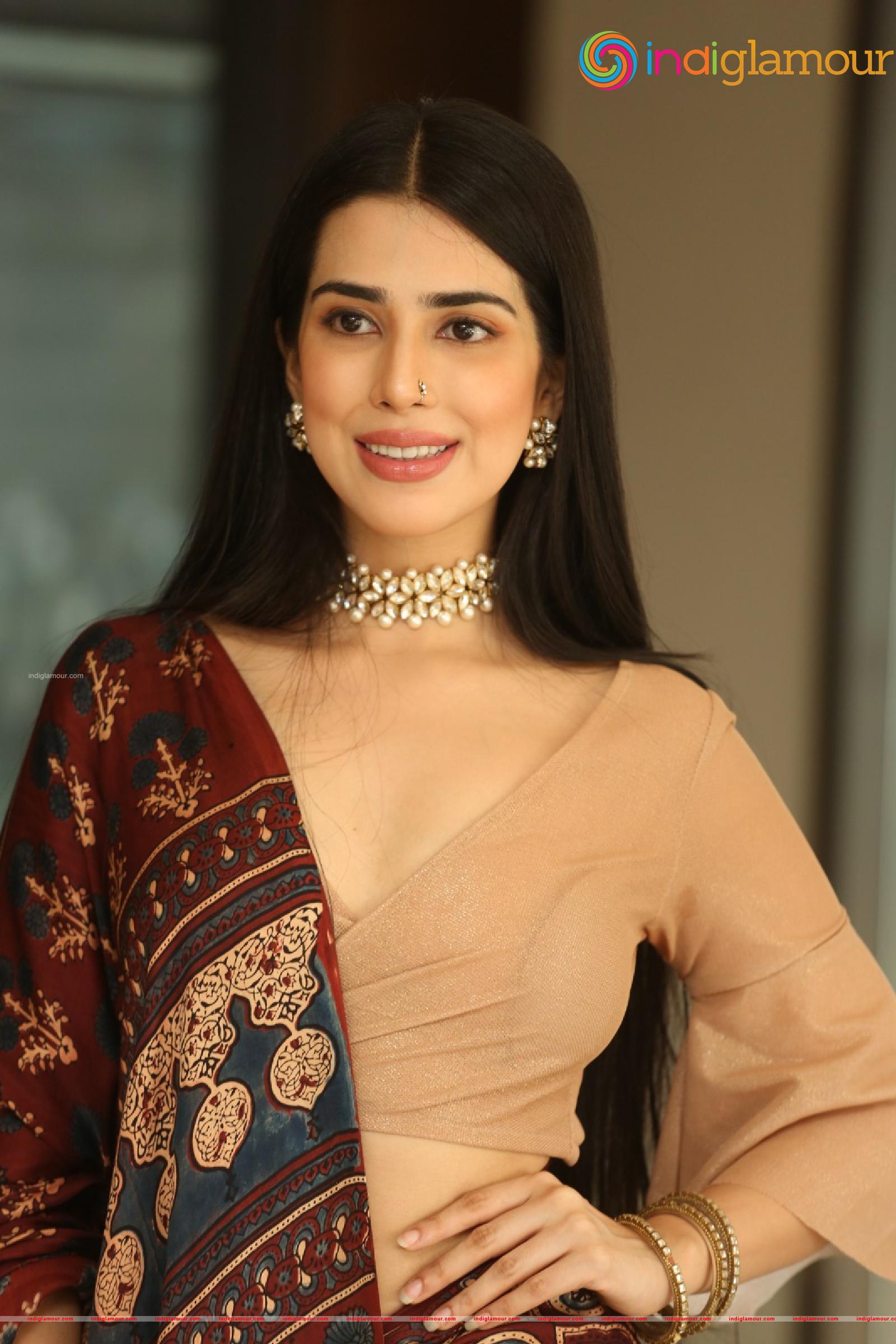 Saloni Mishra Actress hd photo