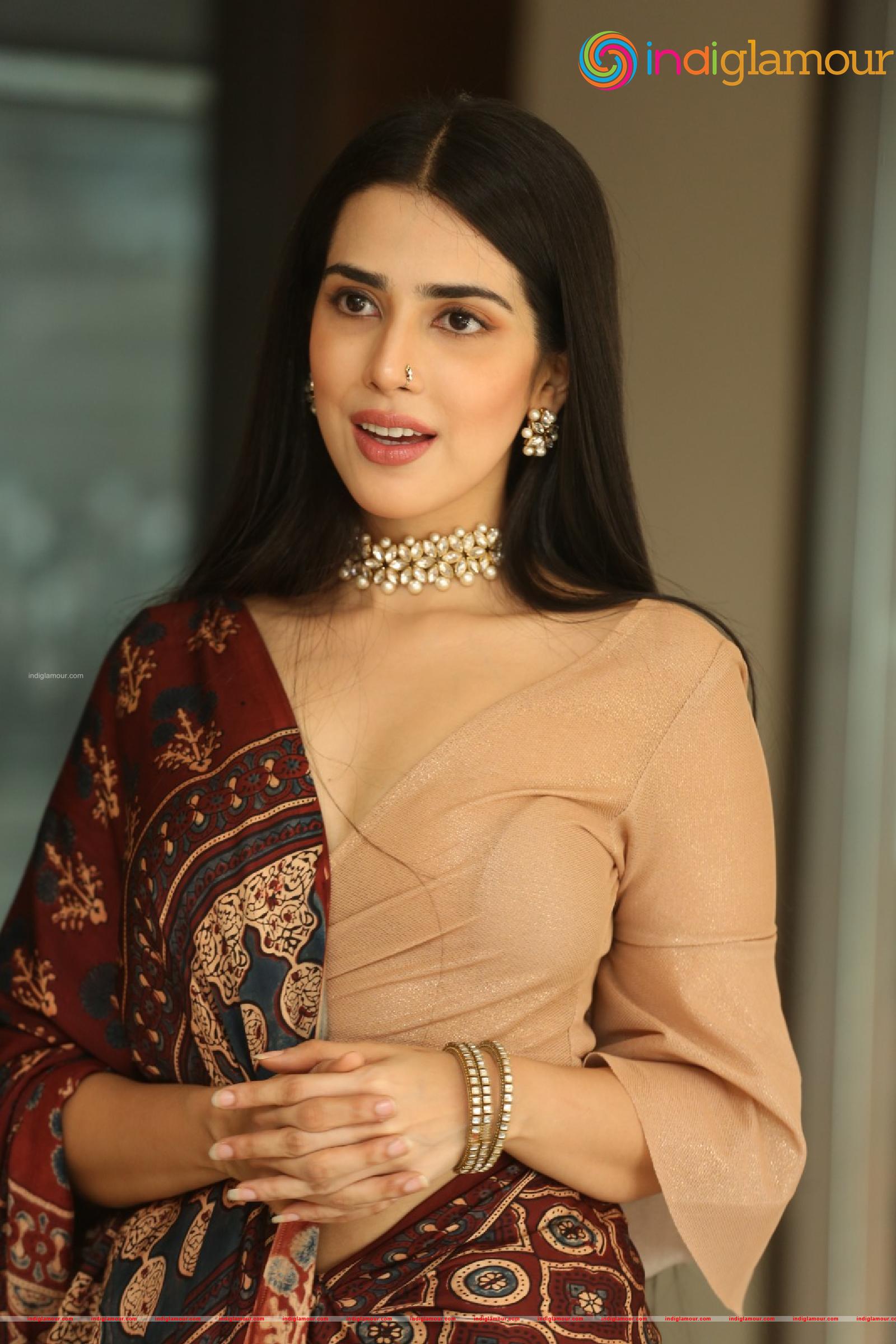Saloni Mishra Actress hd photo