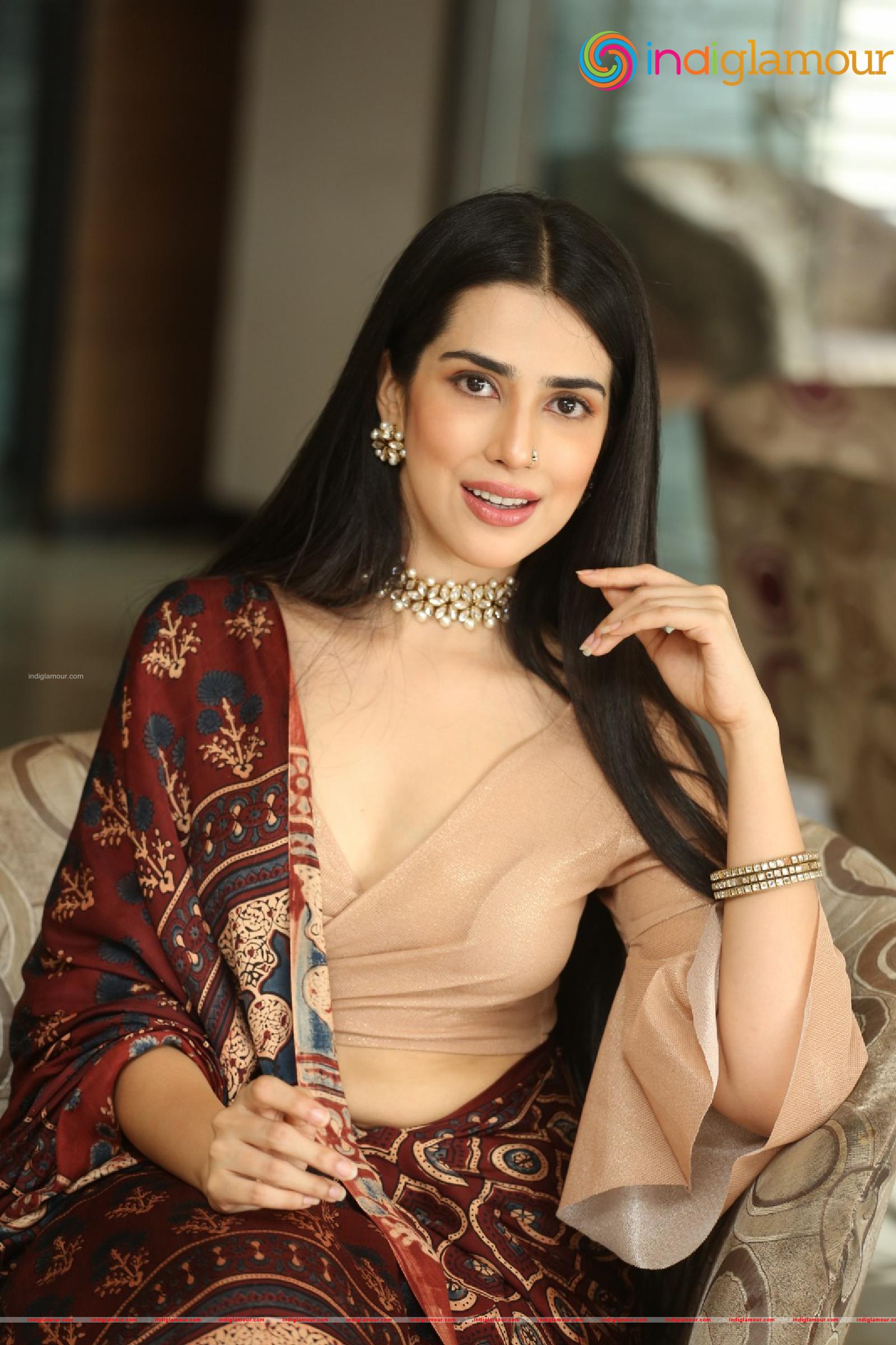 Saloni Mishra Actress hd photo