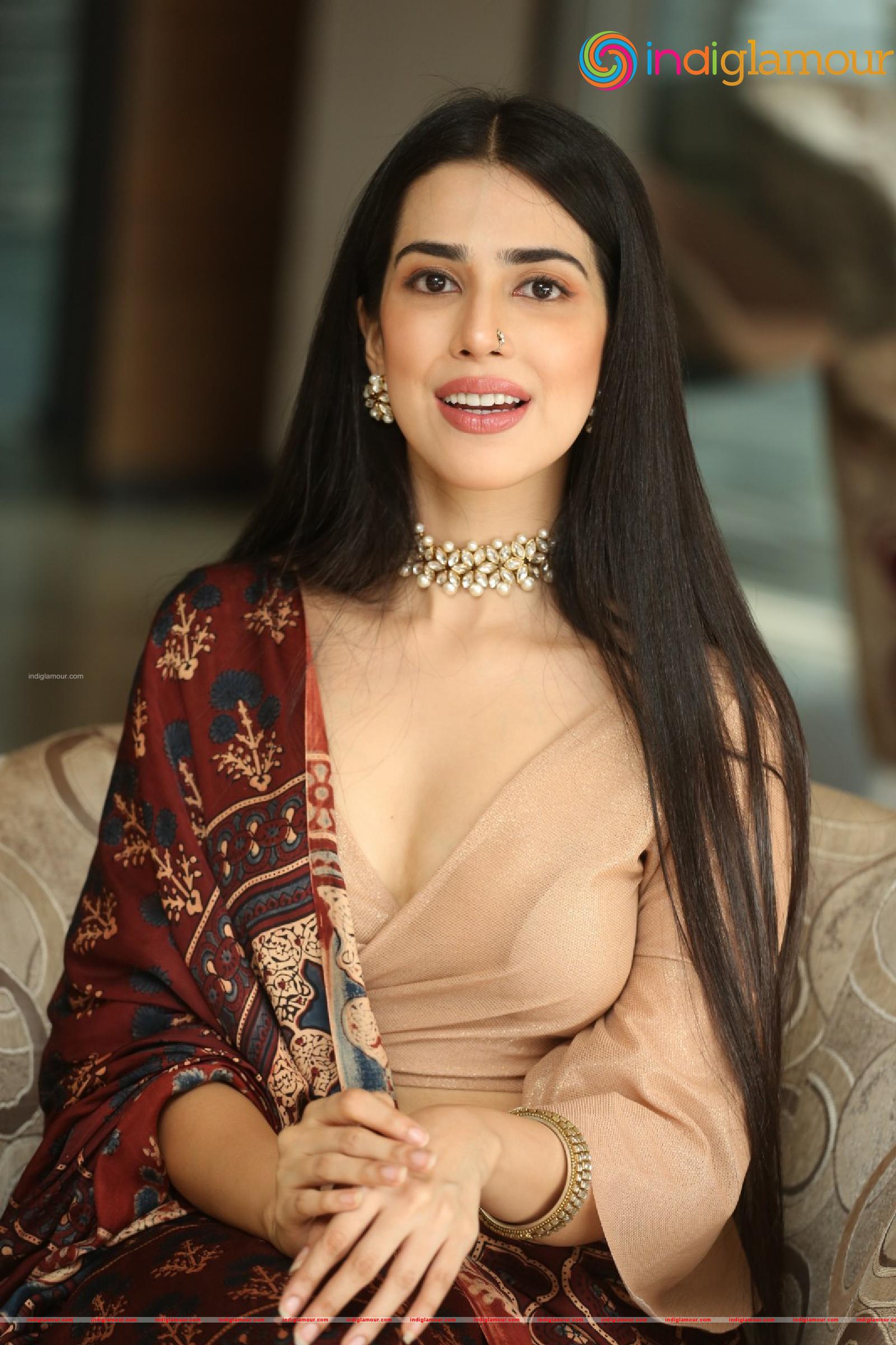 Saloni Mishra Actress hd photo