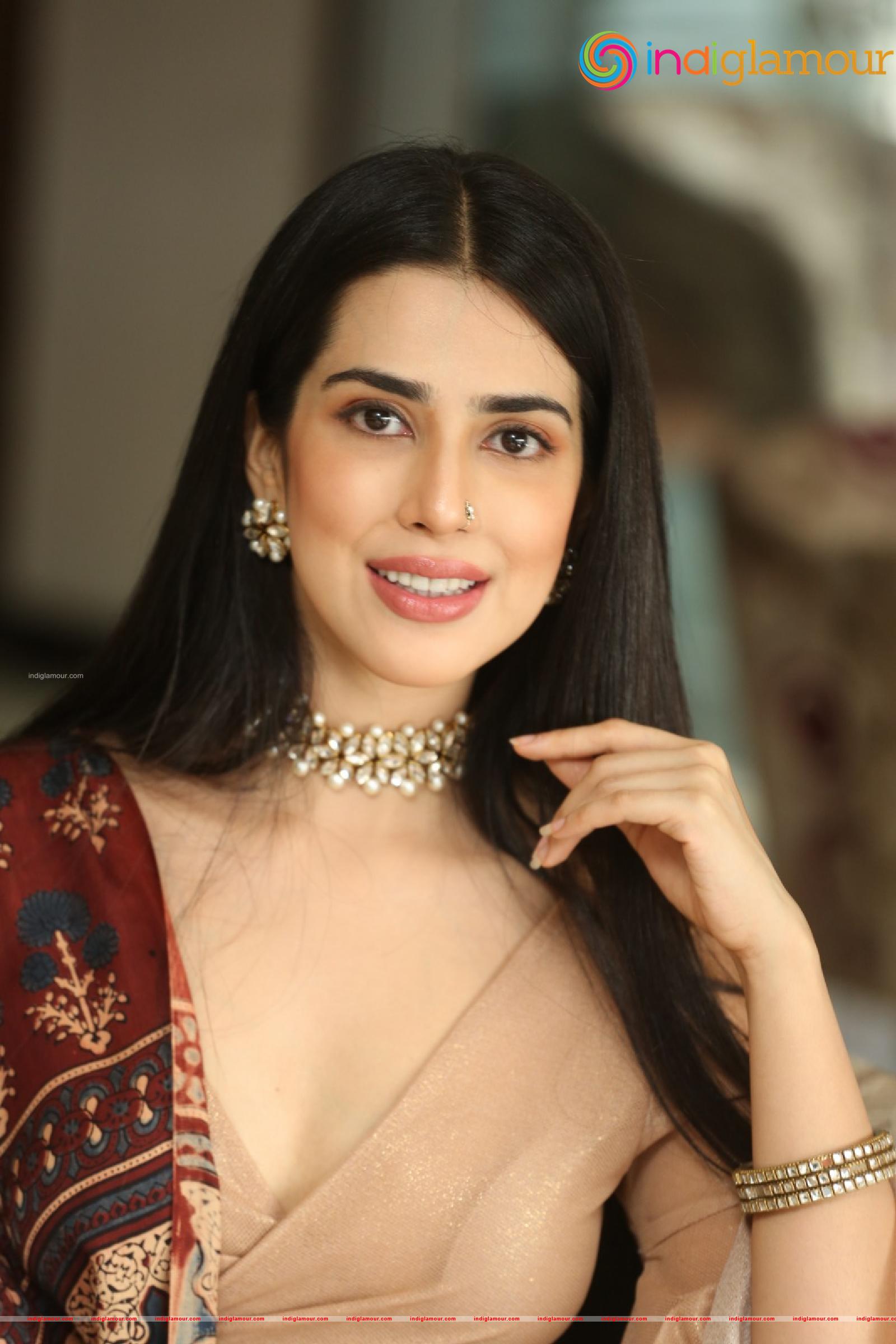 Saloni Mishra Actress hd photo
