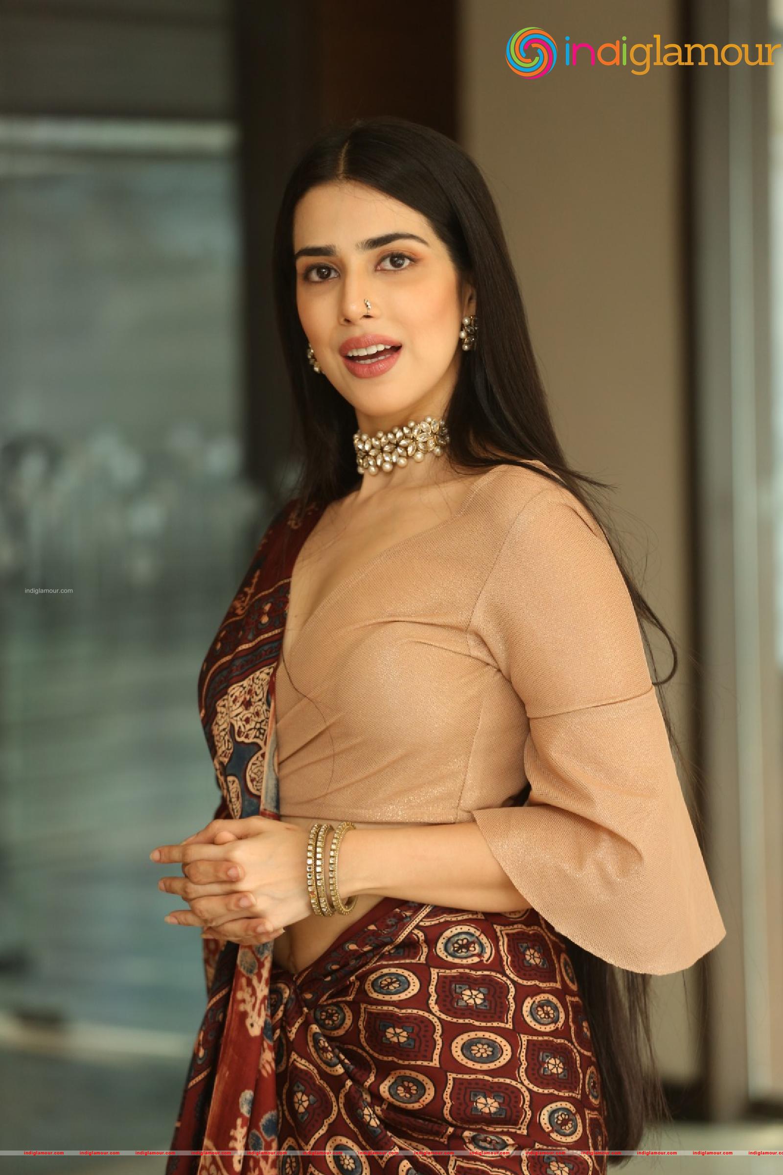 Saloni Mishra Actress hd photo