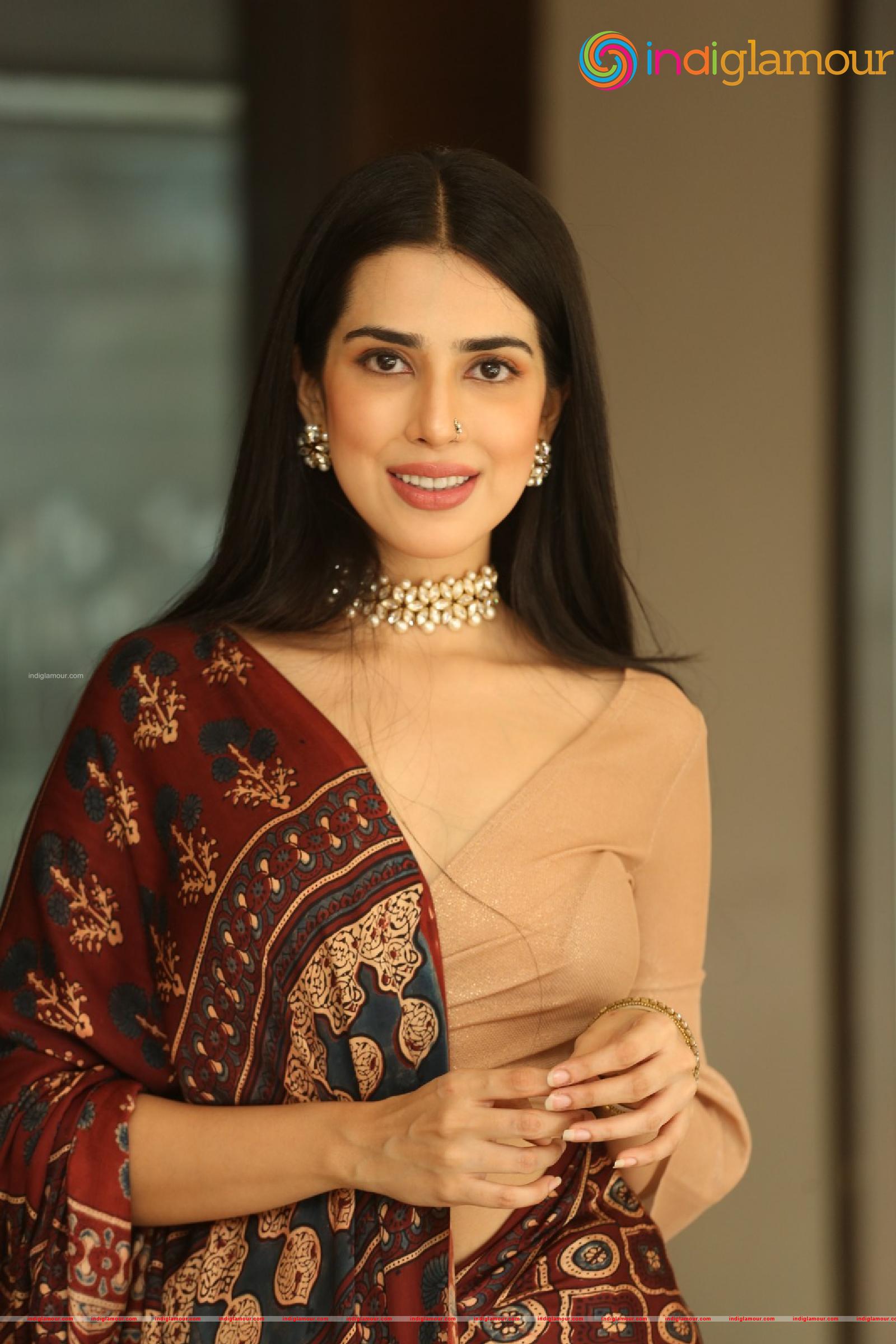 Saloni Mishra Actress hd photo