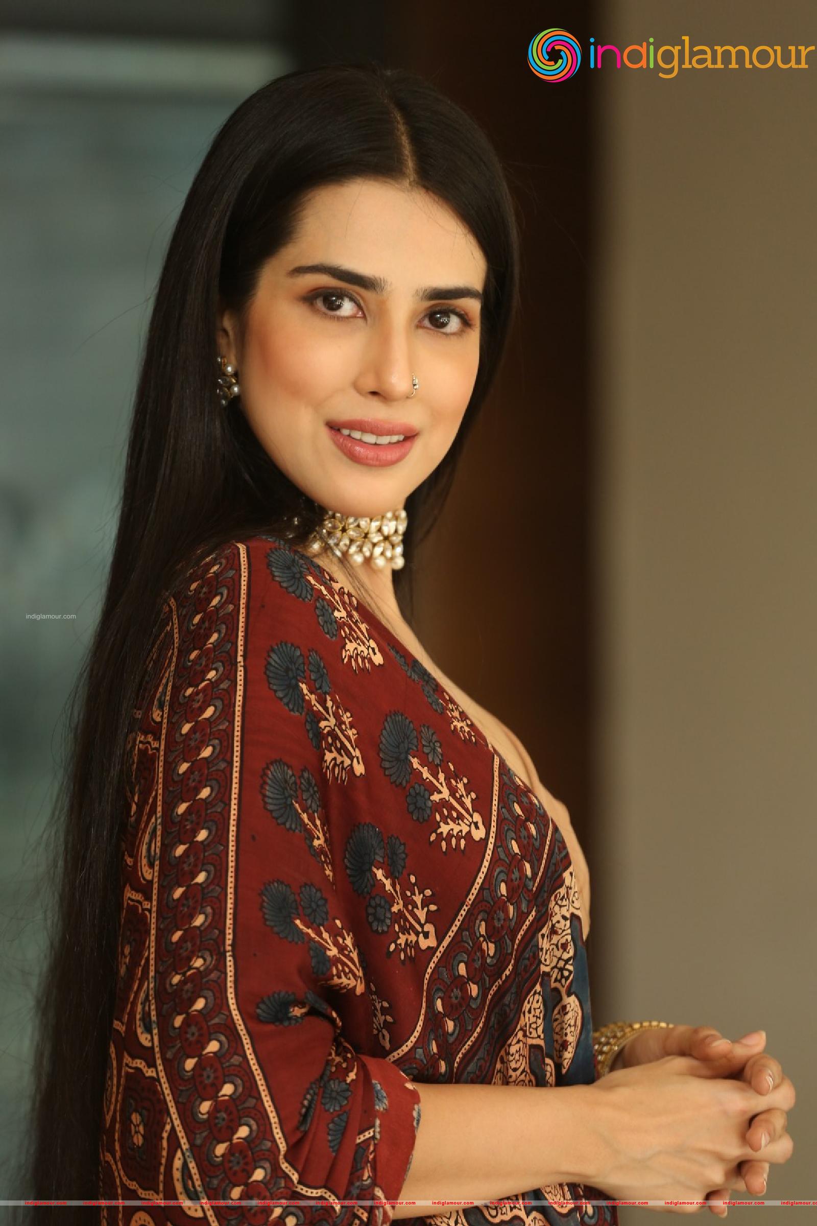 Saloni Mishra Actress hd photo