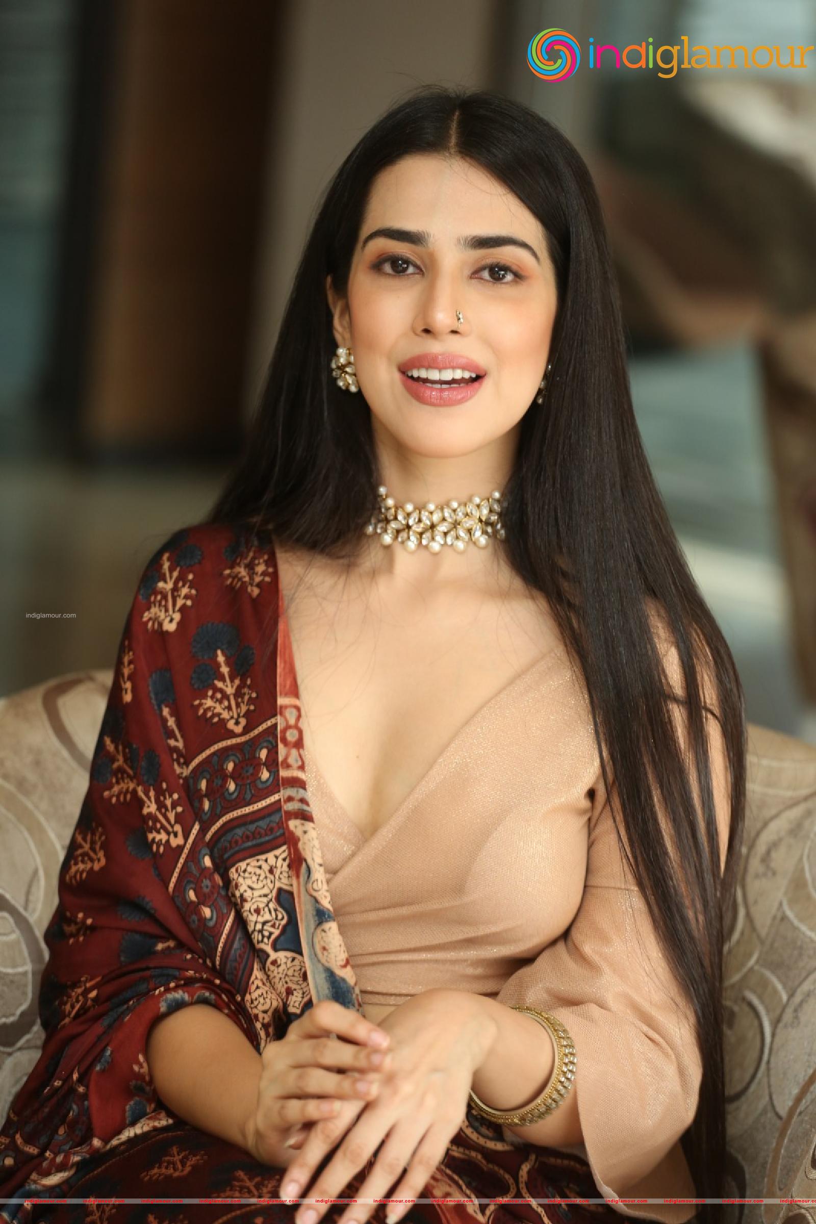 Saloni Mishra Actress hd photo