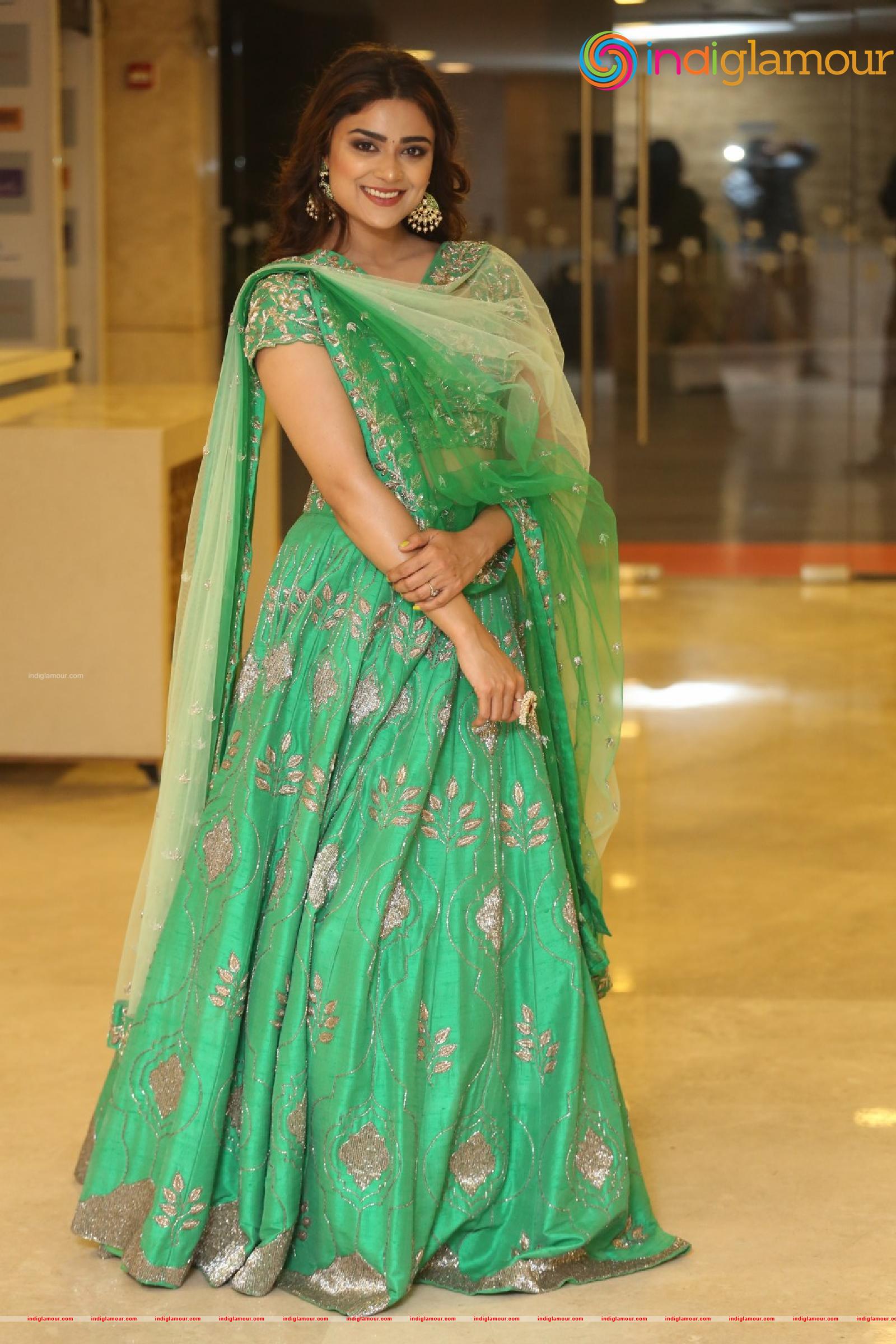 Priyanka Sharma Actress hd photo