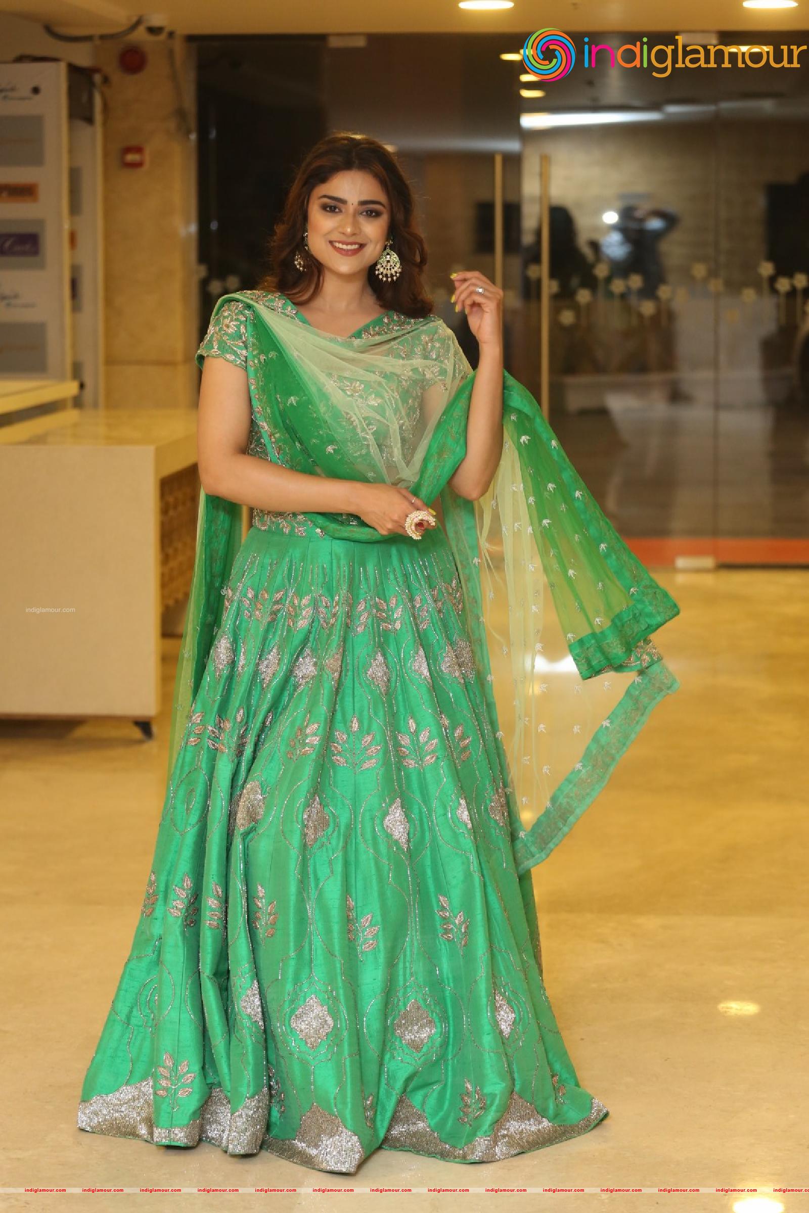 Priyanka Sharma Actress hd photo
