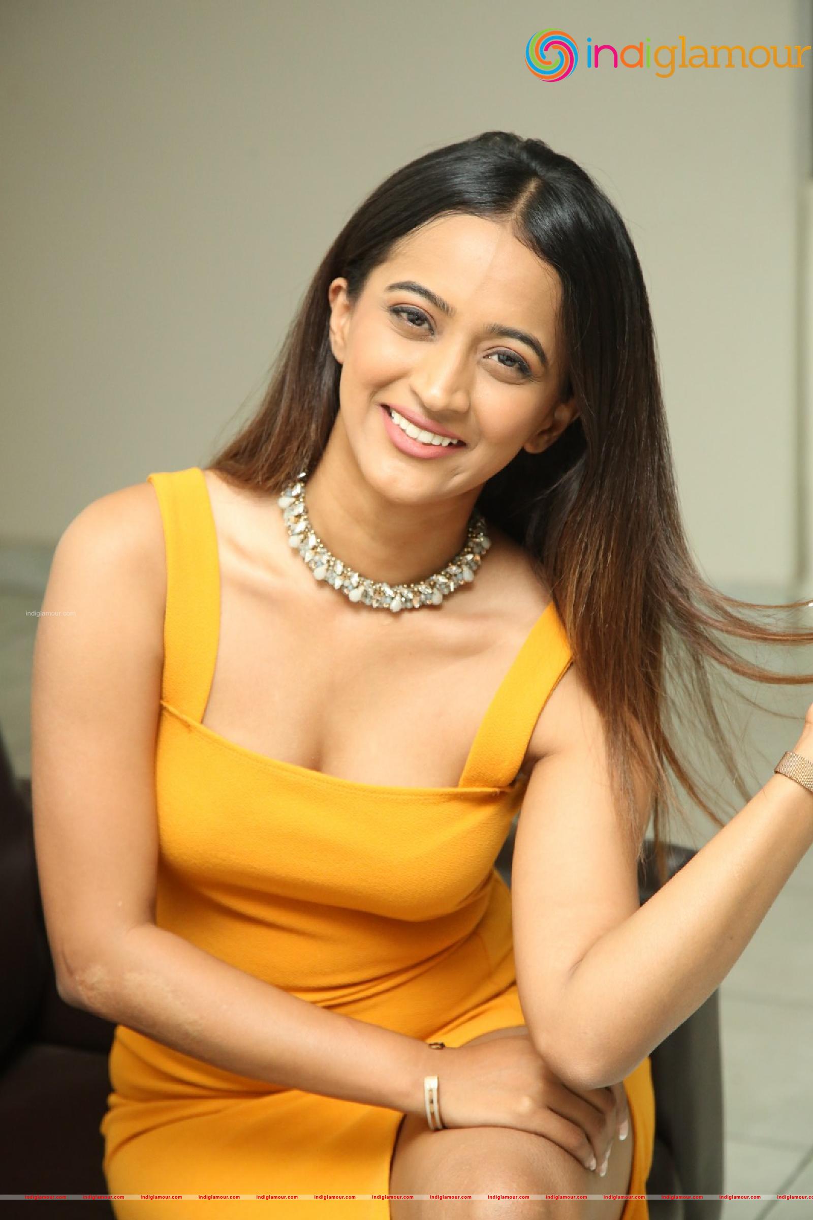 Shruti Shetty Actress hd photo