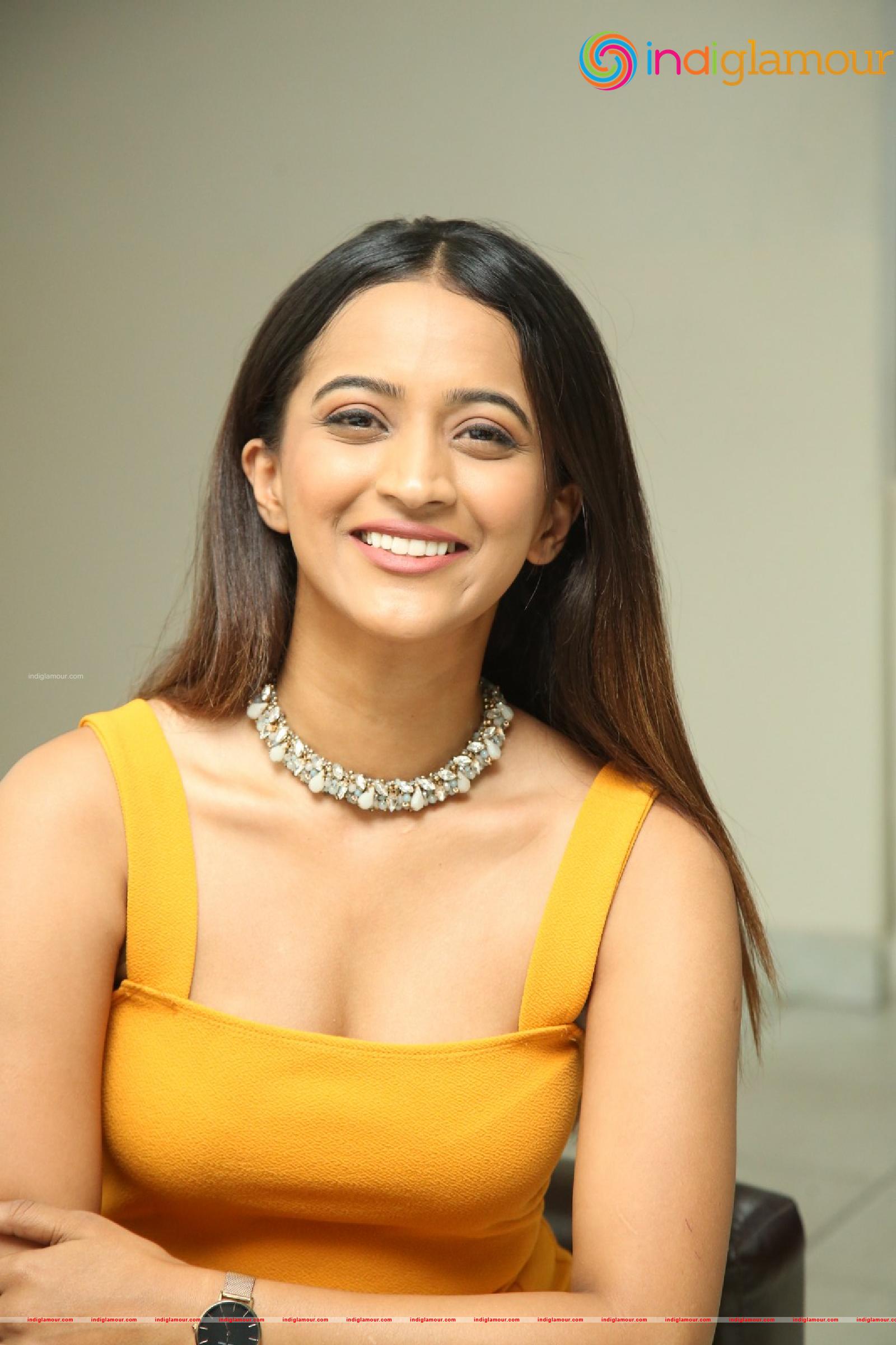 Shruti Shetty Actress hd photo