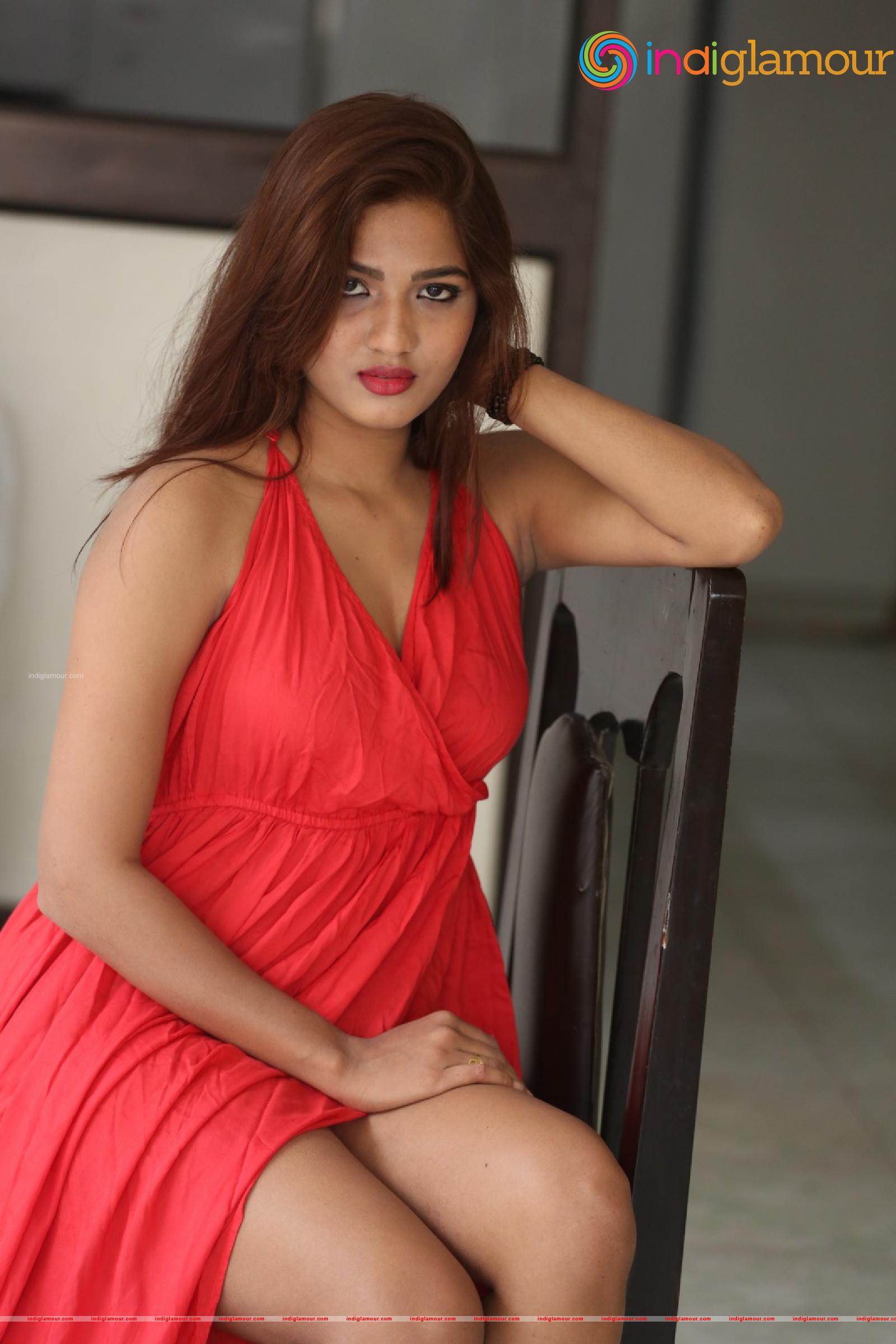Sravani Nikki Actress hd photo