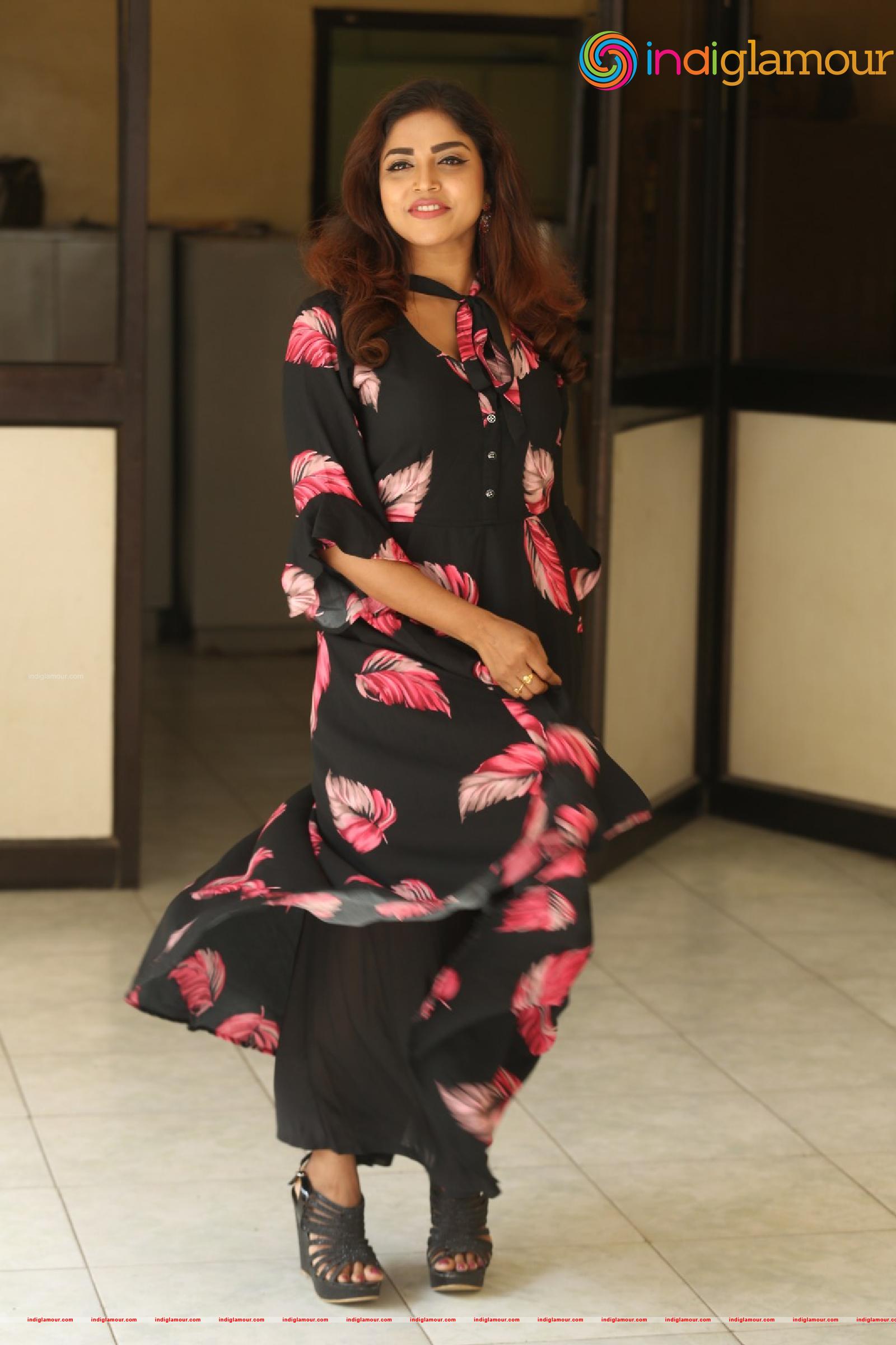 Karunya Chowdary Actress hd photo
