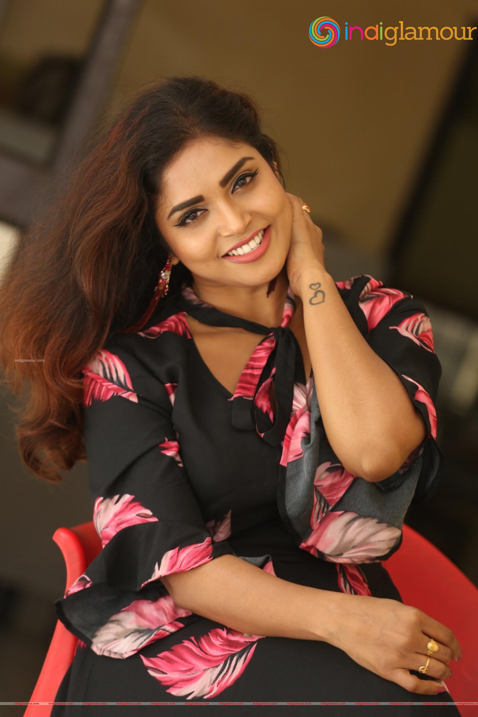 Karunya Chowdary Actress hd photo