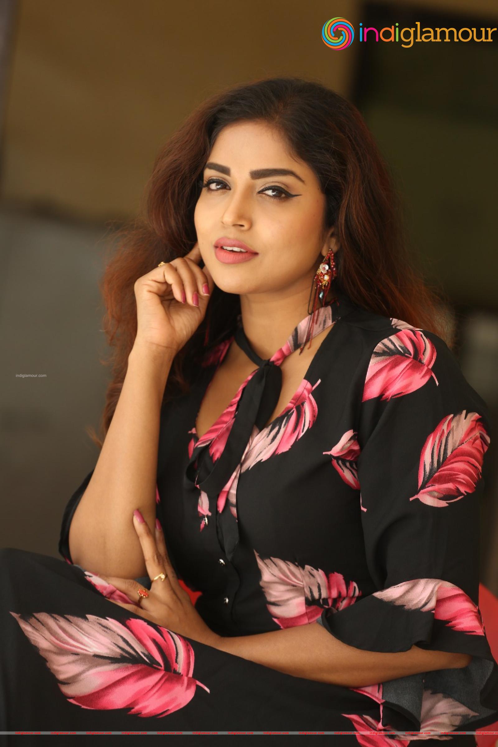 Karunya Chowdary Actress hd photo