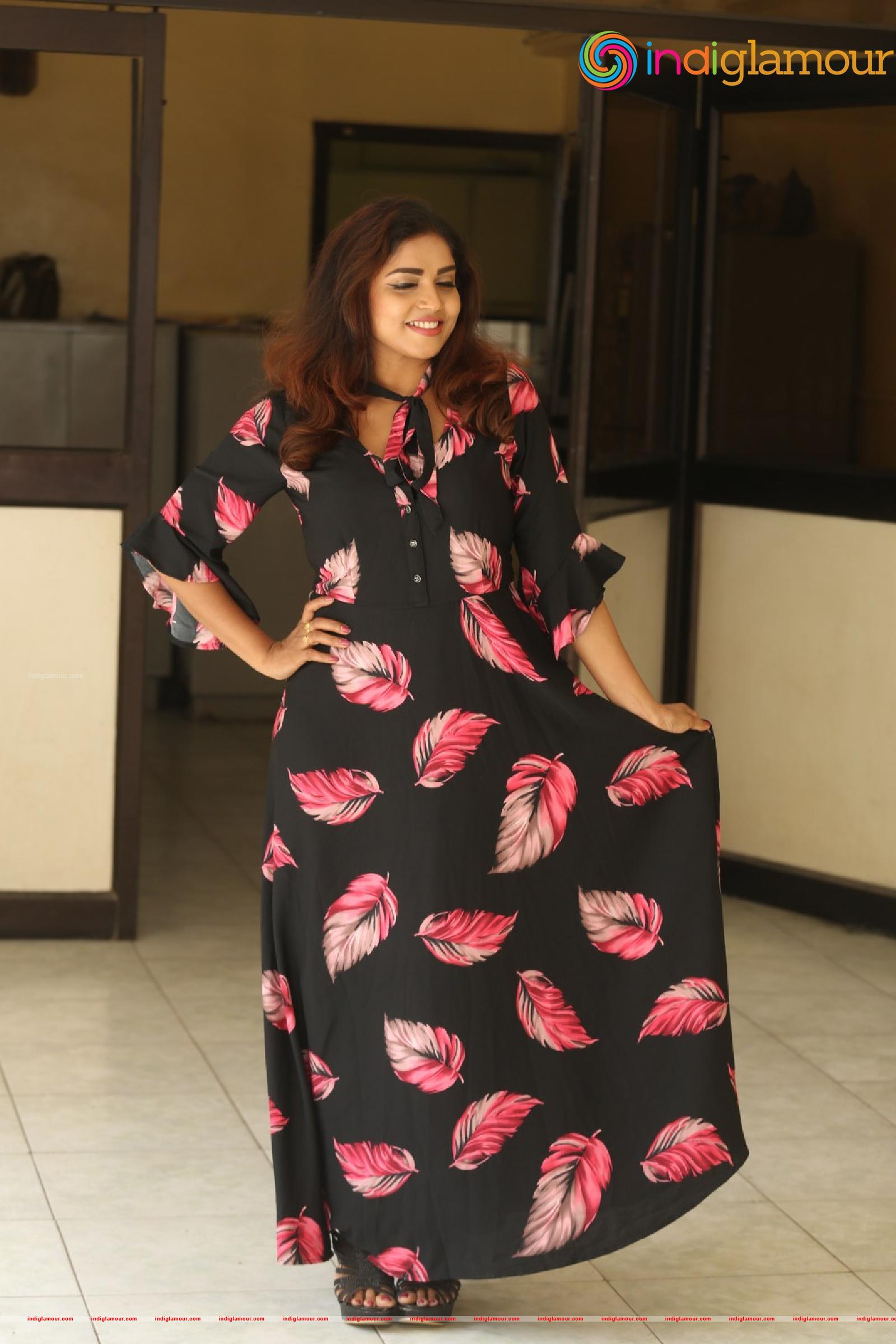 Karunya Chowdary Actress hd photo