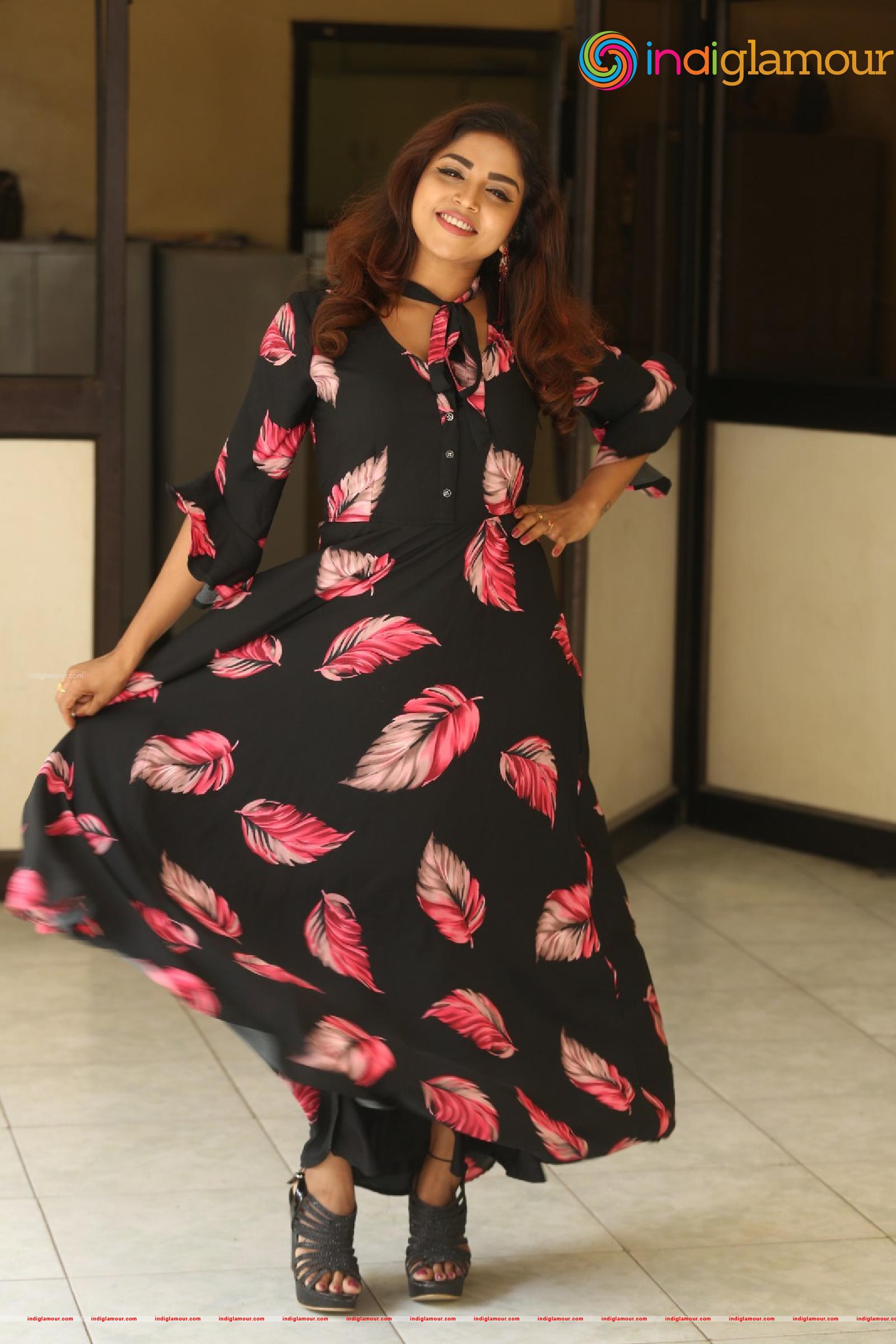 Karunya Chowdary Actress hd photo