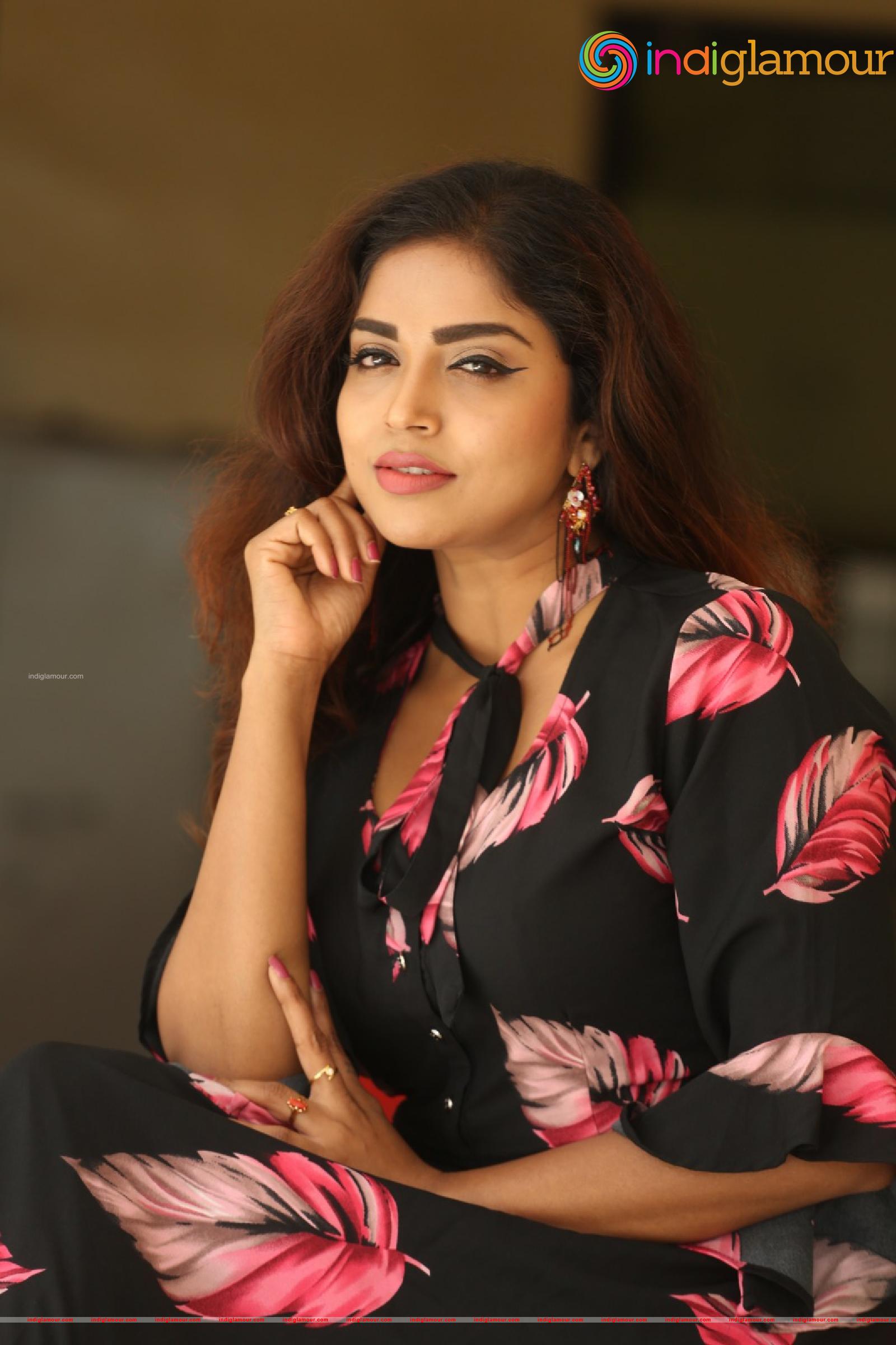 Karunya Chowdary Actress hd photo