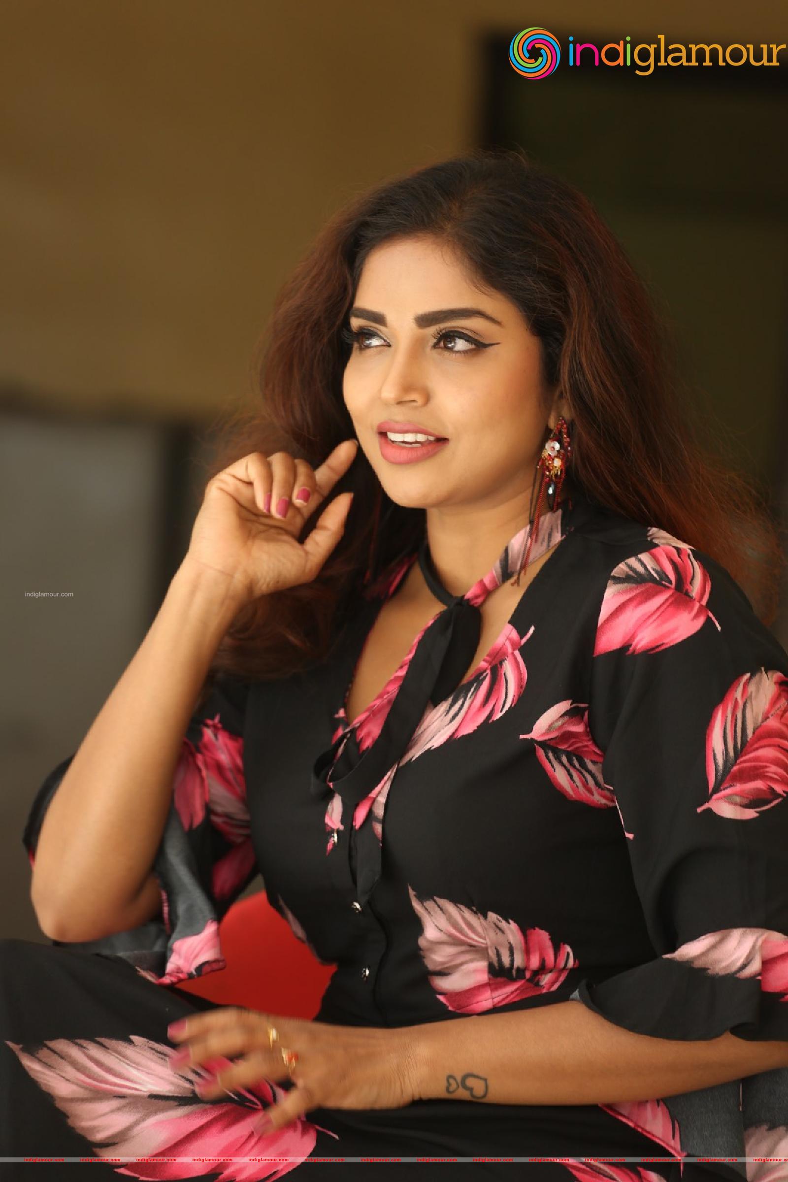 Karunya Chowdary Actress hd photo