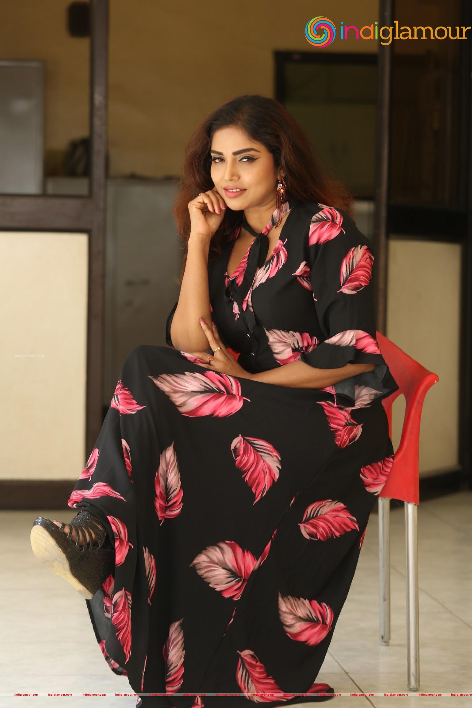 Karunya Chowdary Actress hd photo