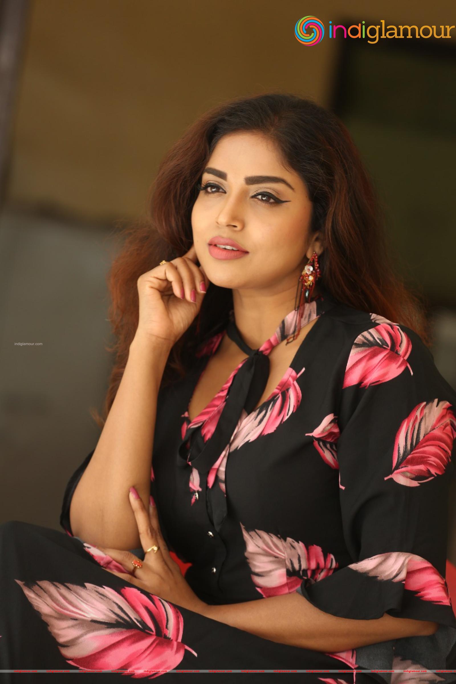 Karunya Chowdary Actress hd photo