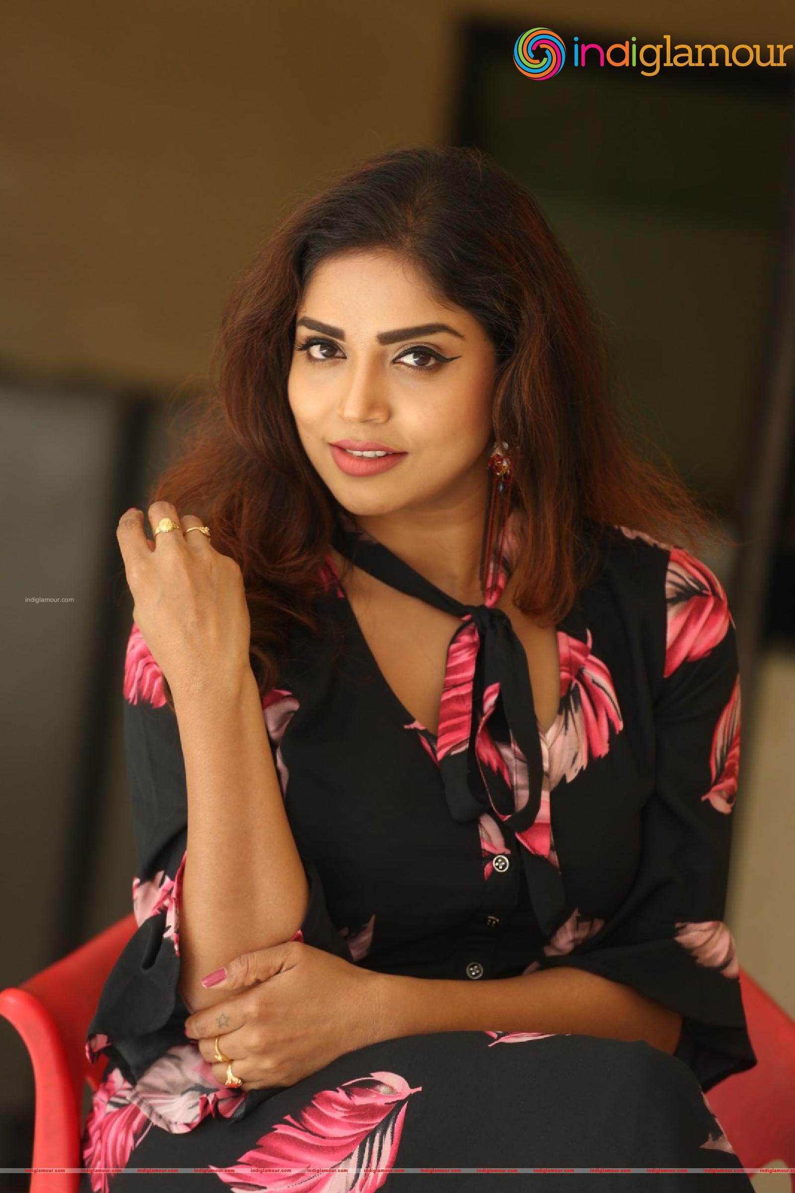 Karunya Chowdary Actress hd photo