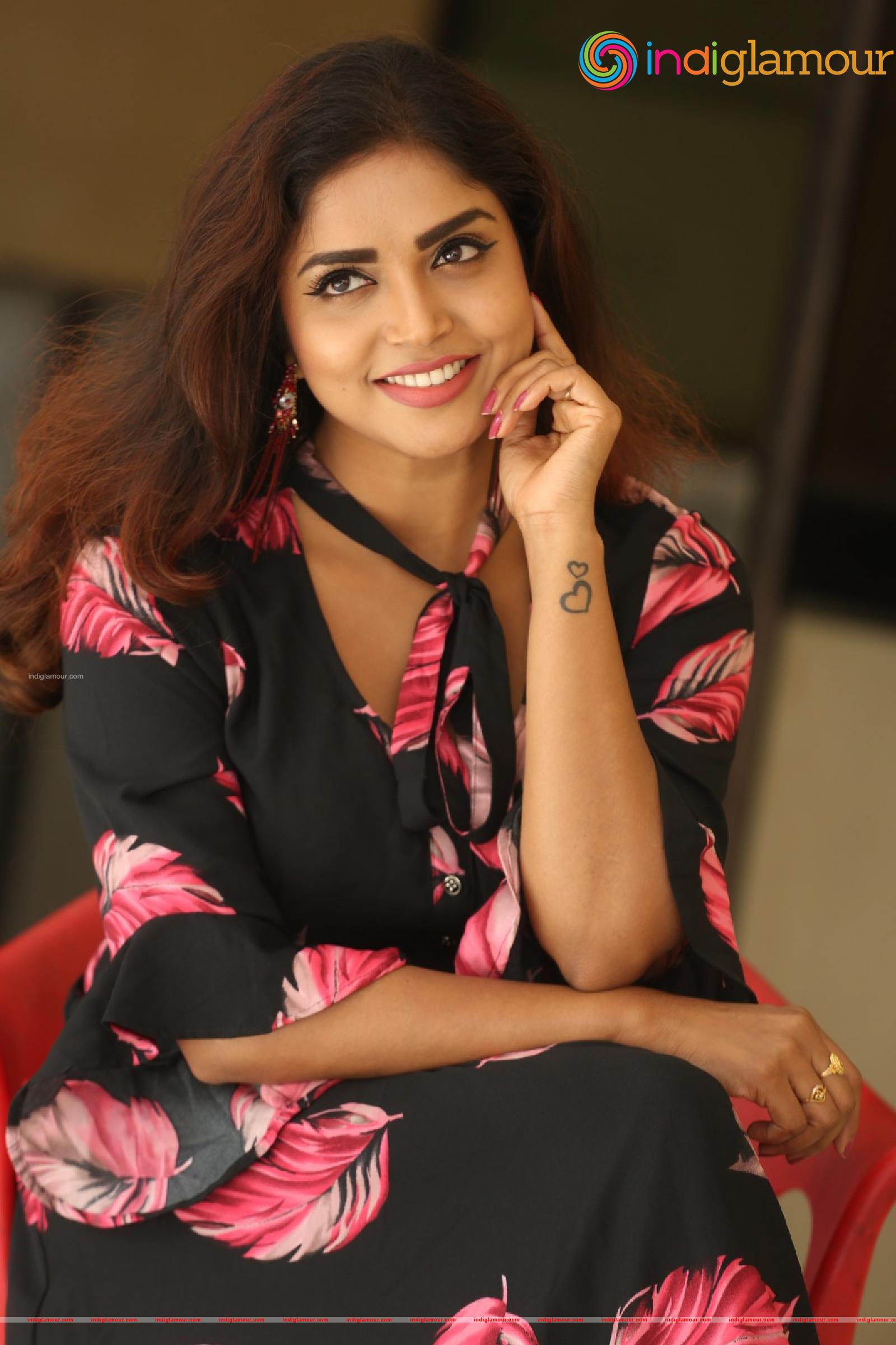 Karunya Chowdary Actress hd photo