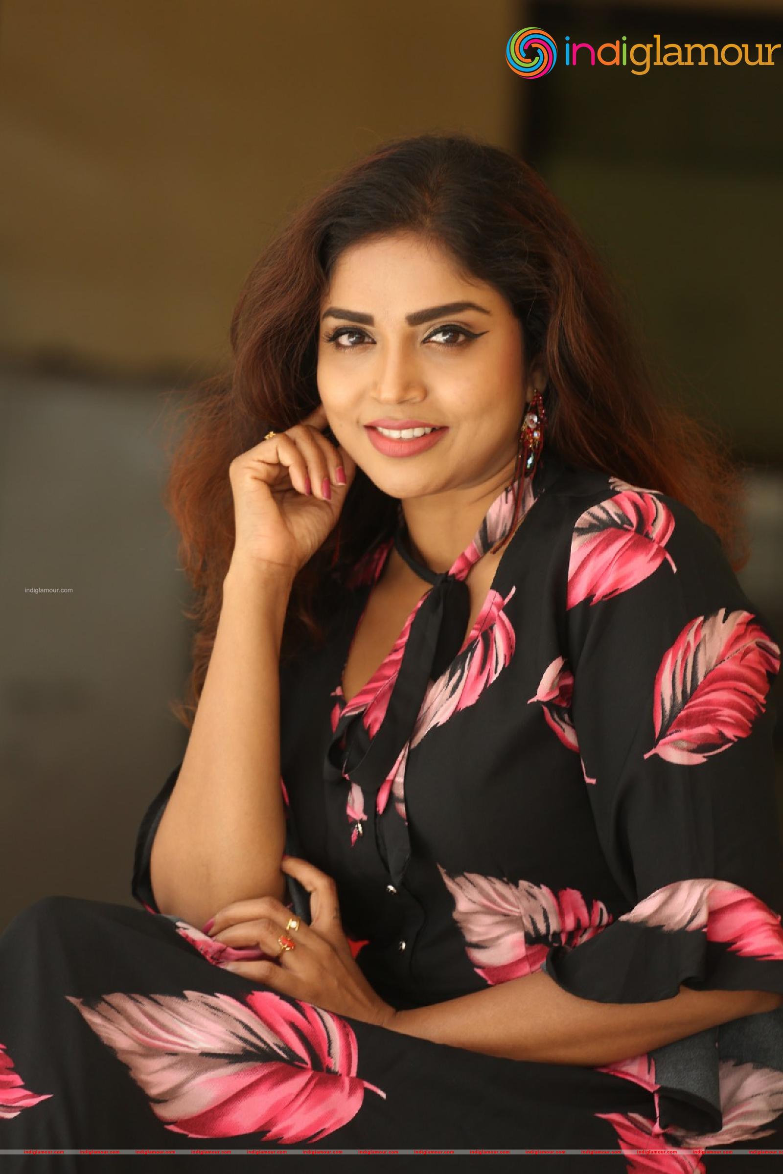Karunya Chowdary Actress hd photo