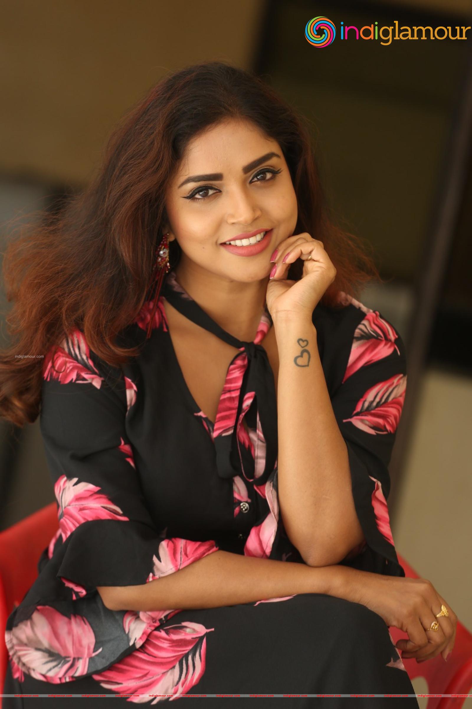Karunya Chowdary Actress hd photo