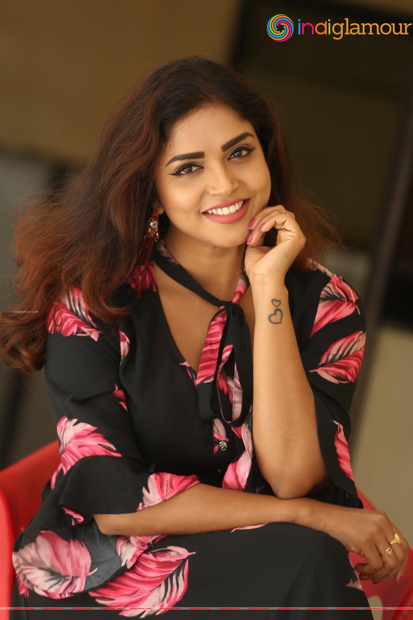 Karunya Chowdary Actress hd photo