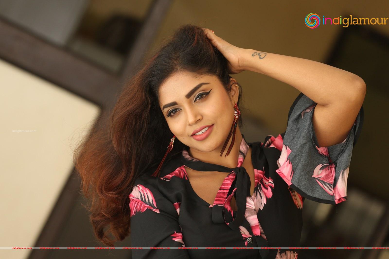 Karunya Chowdary Actress hd photo