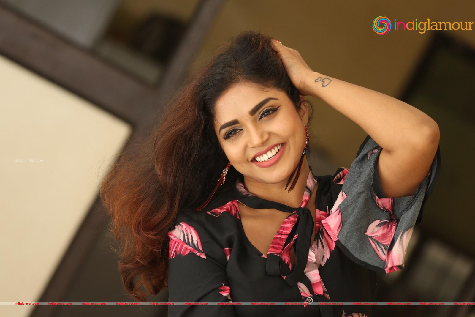 Karunya Chowdary Actress hd photo