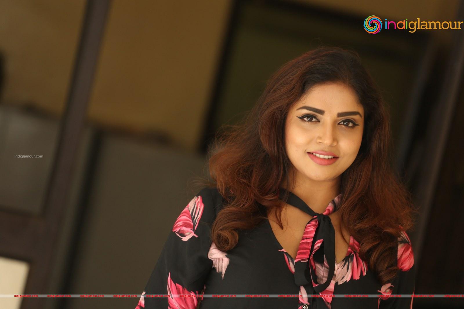 Karunya Chowdary Actress hd photo