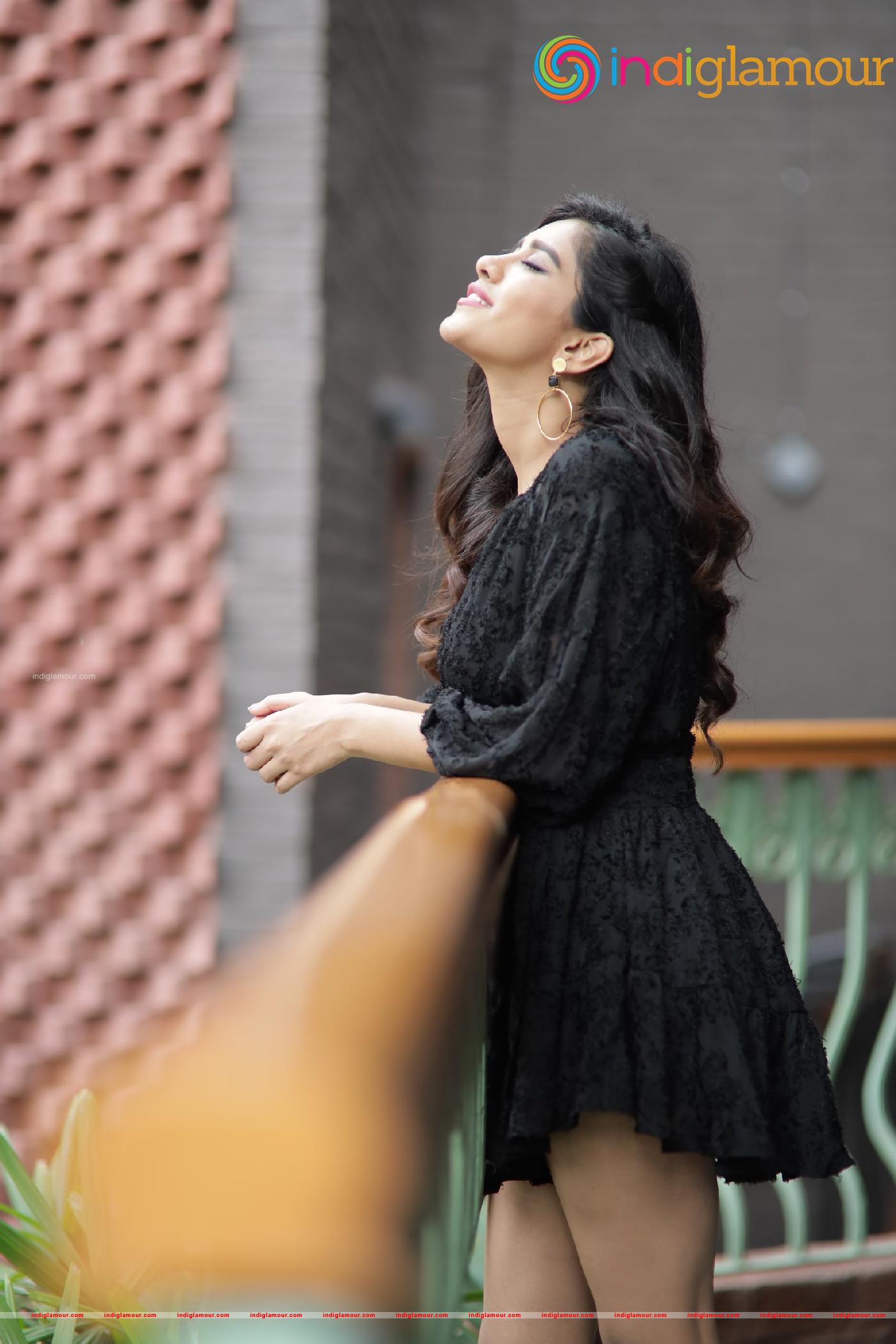 Nabha Natesh Actress hd photo
