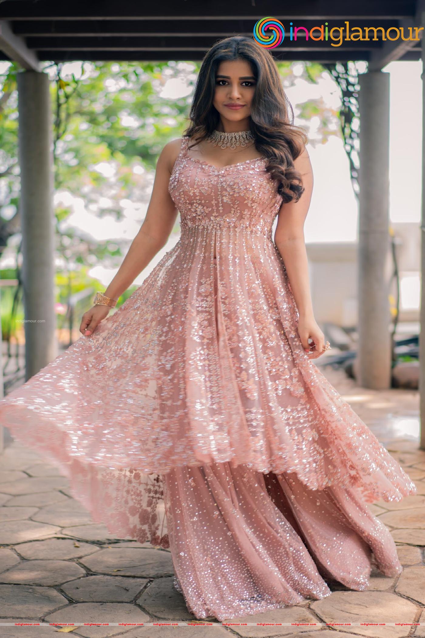 Nabha Natesh Actress hd photo
