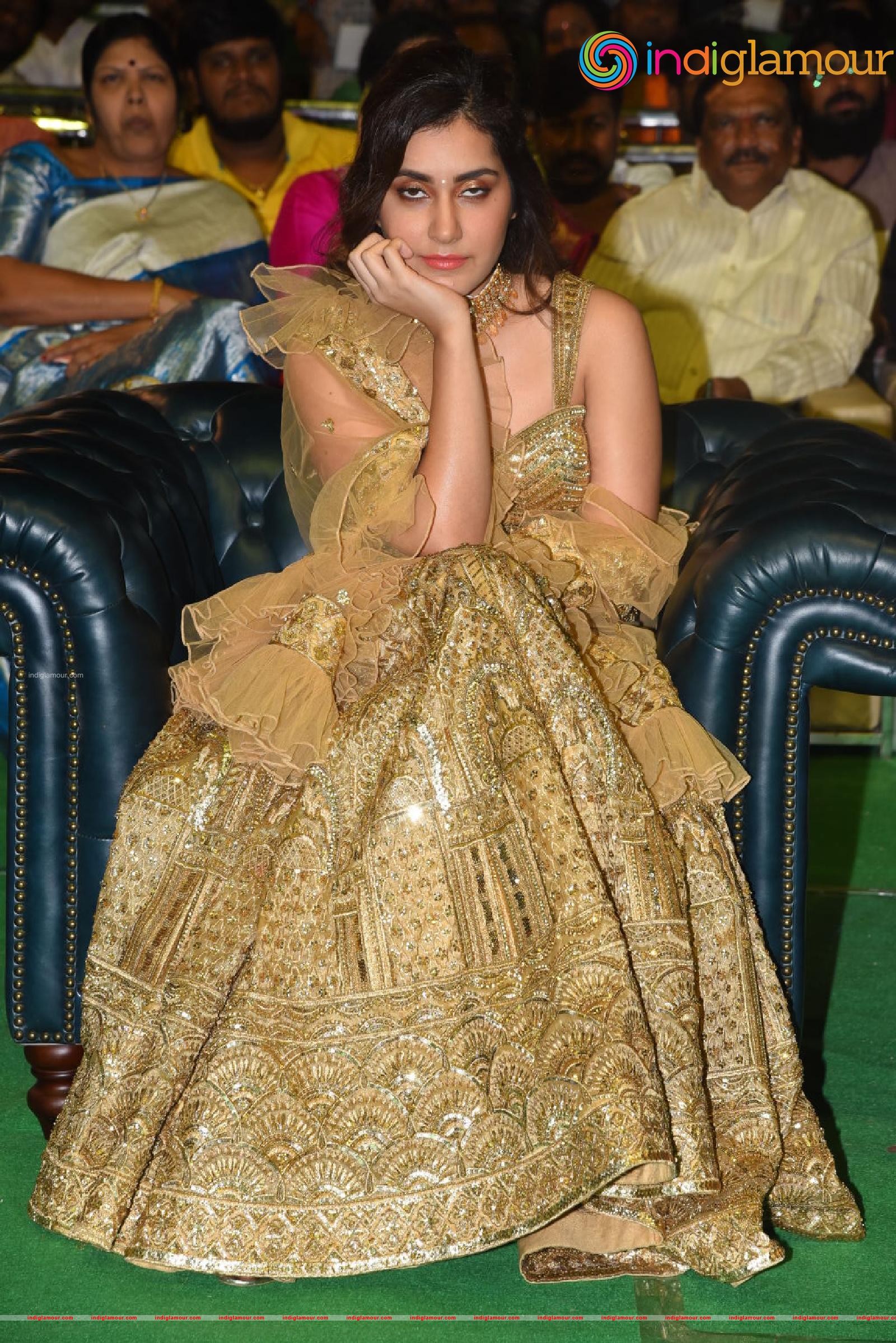 Raashi Khanna Actress hd photo