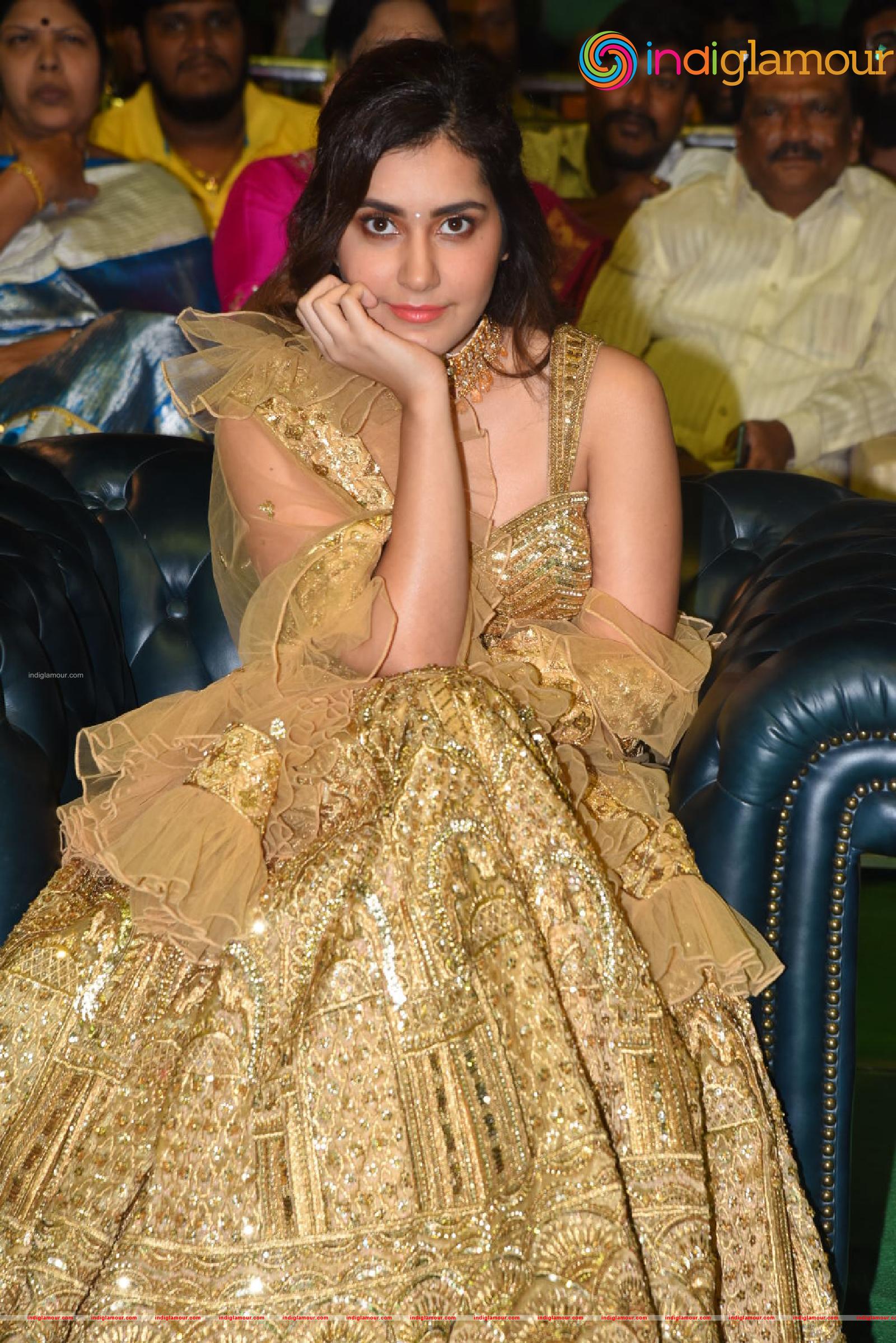 Raashi Khanna Actress hd photo