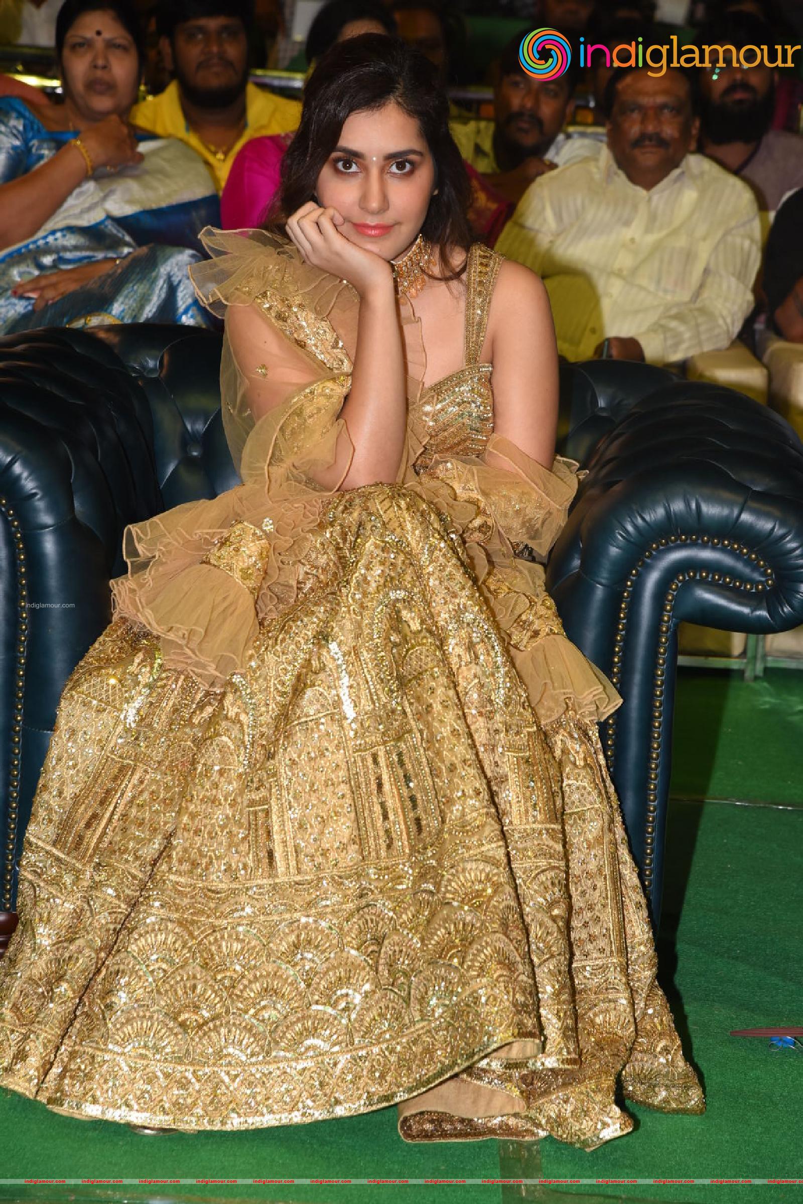 Raashi Khanna Actress hd photo