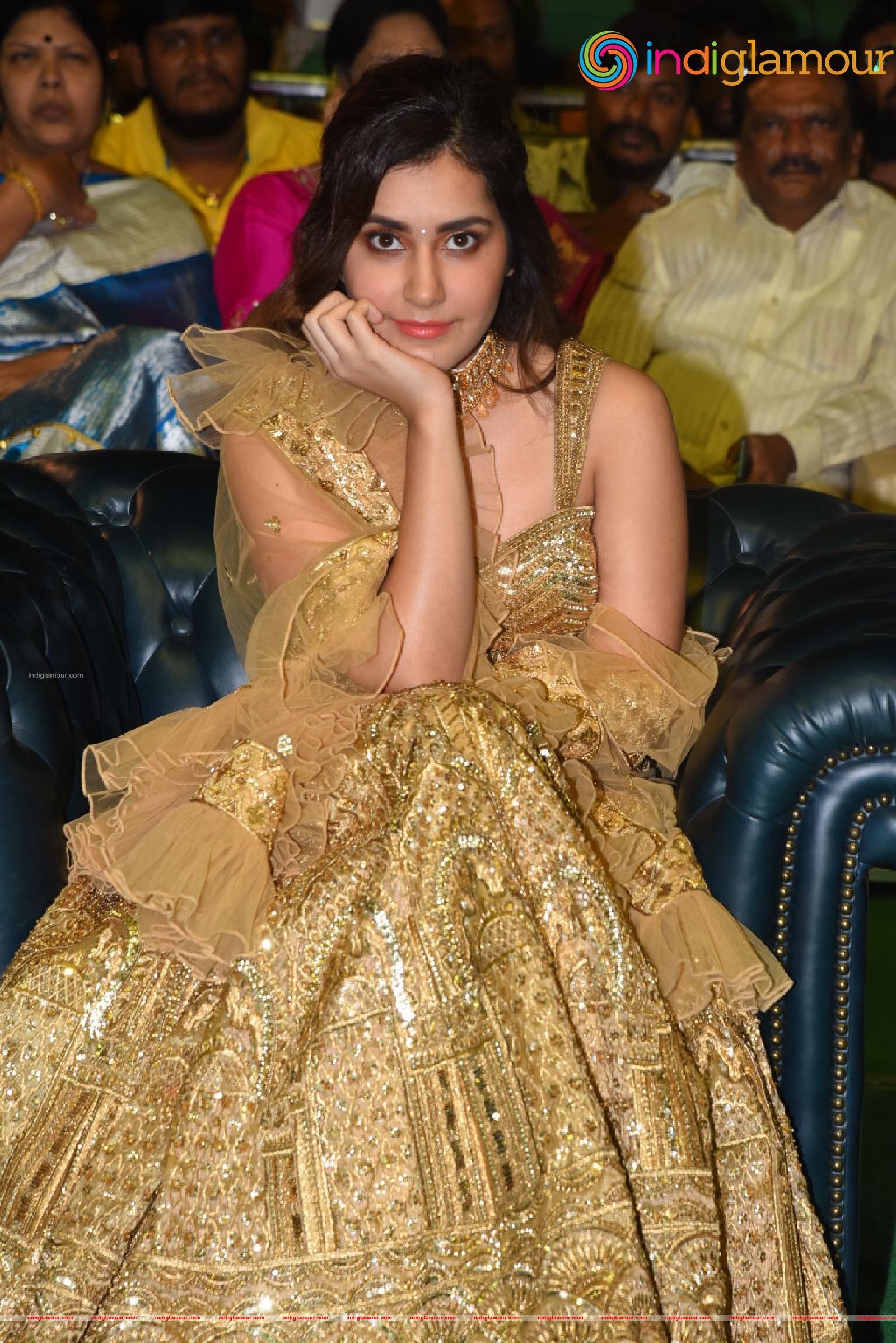Raashi Khanna Actress hd photo