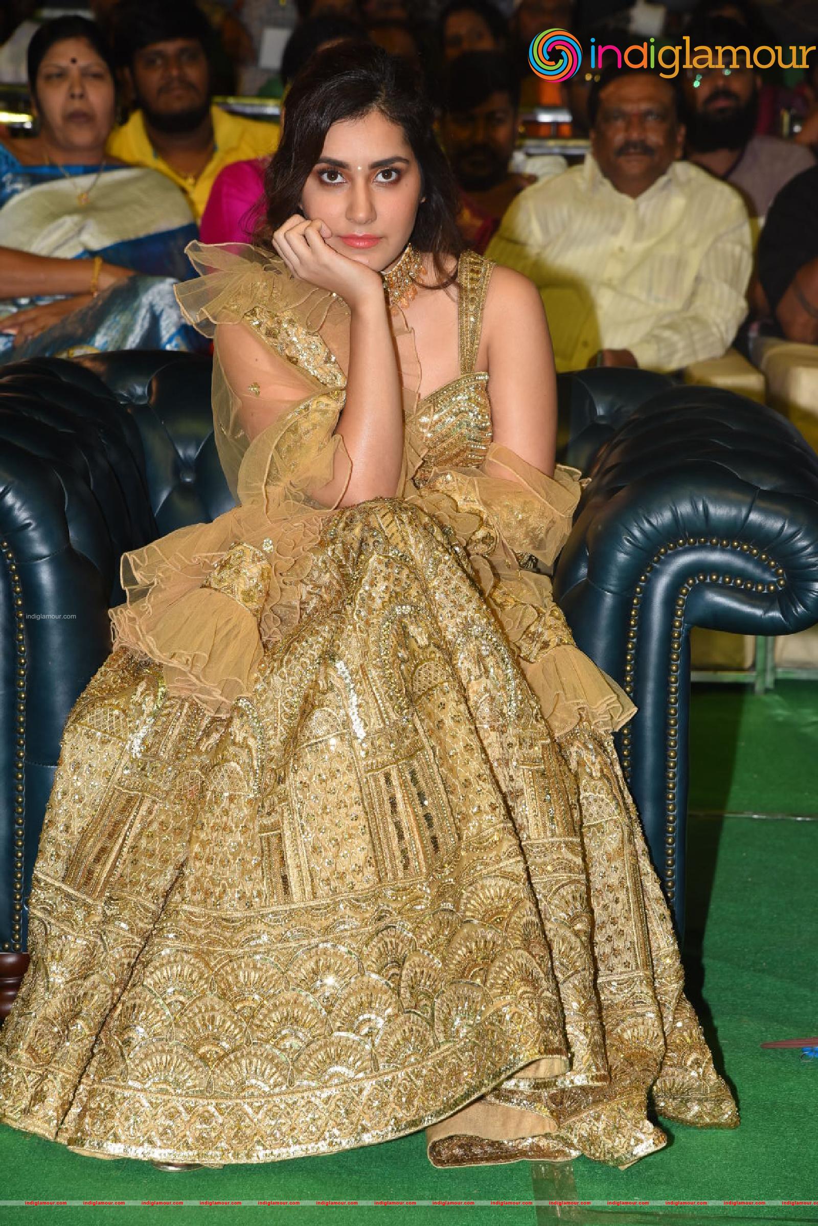 Raashi Khanna Actress hd photo
