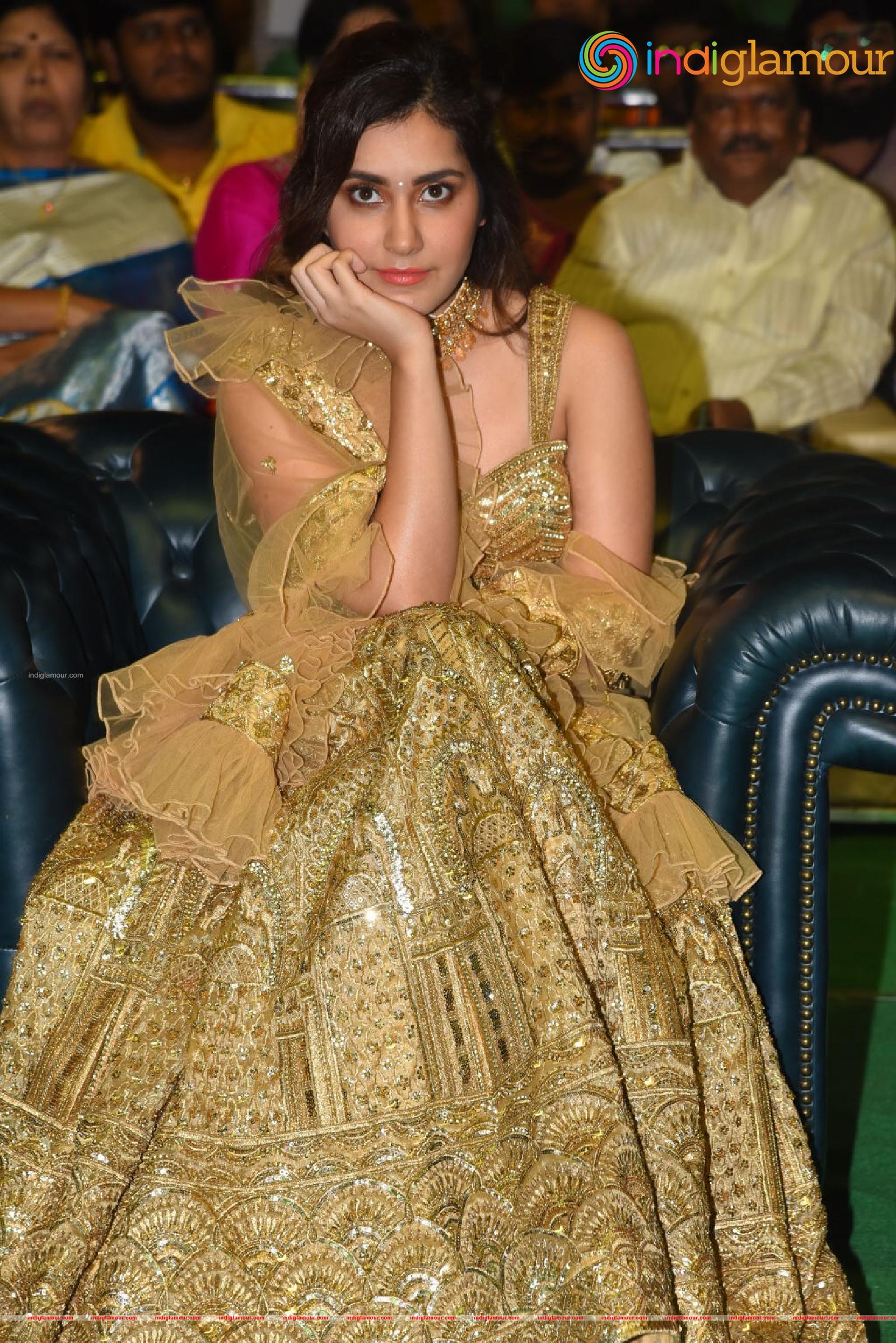 Raashi Khanna Actress hd photo