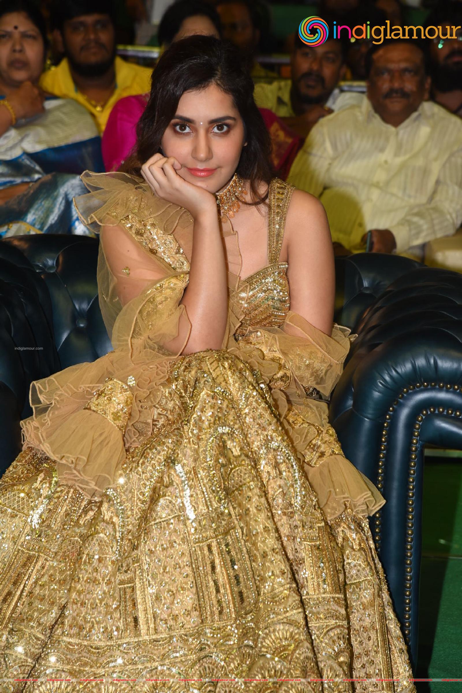 Raashi Khanna Actress hd photo