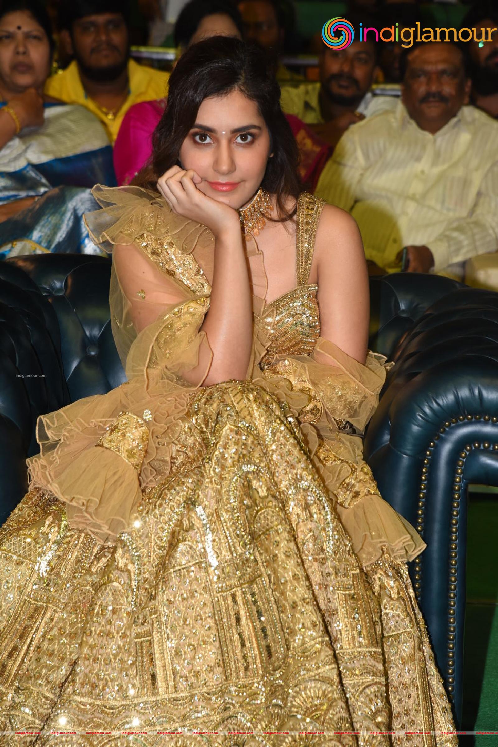 Raashi Khanna Actress hd photo