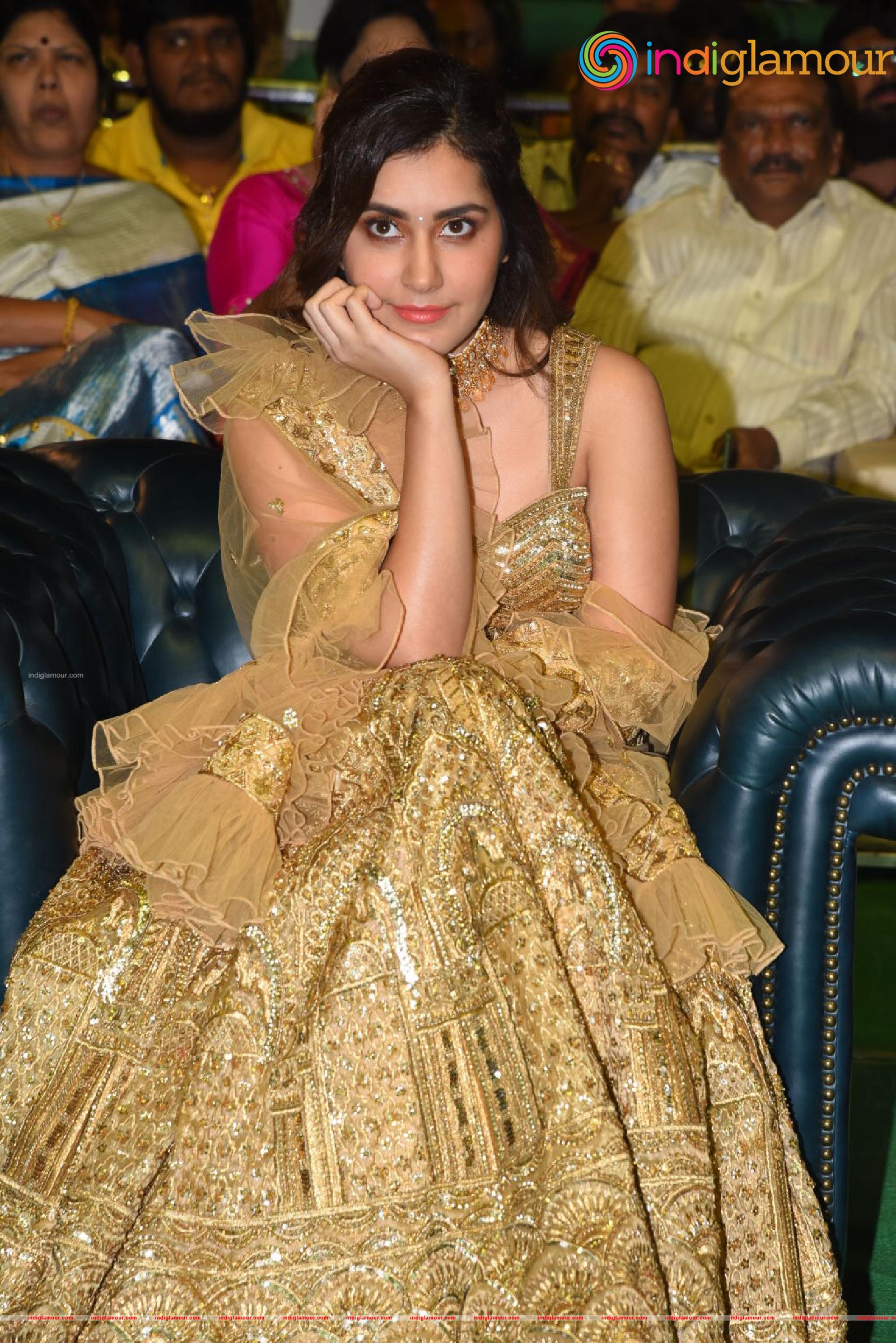 Raashi Khanna Actress hd photo