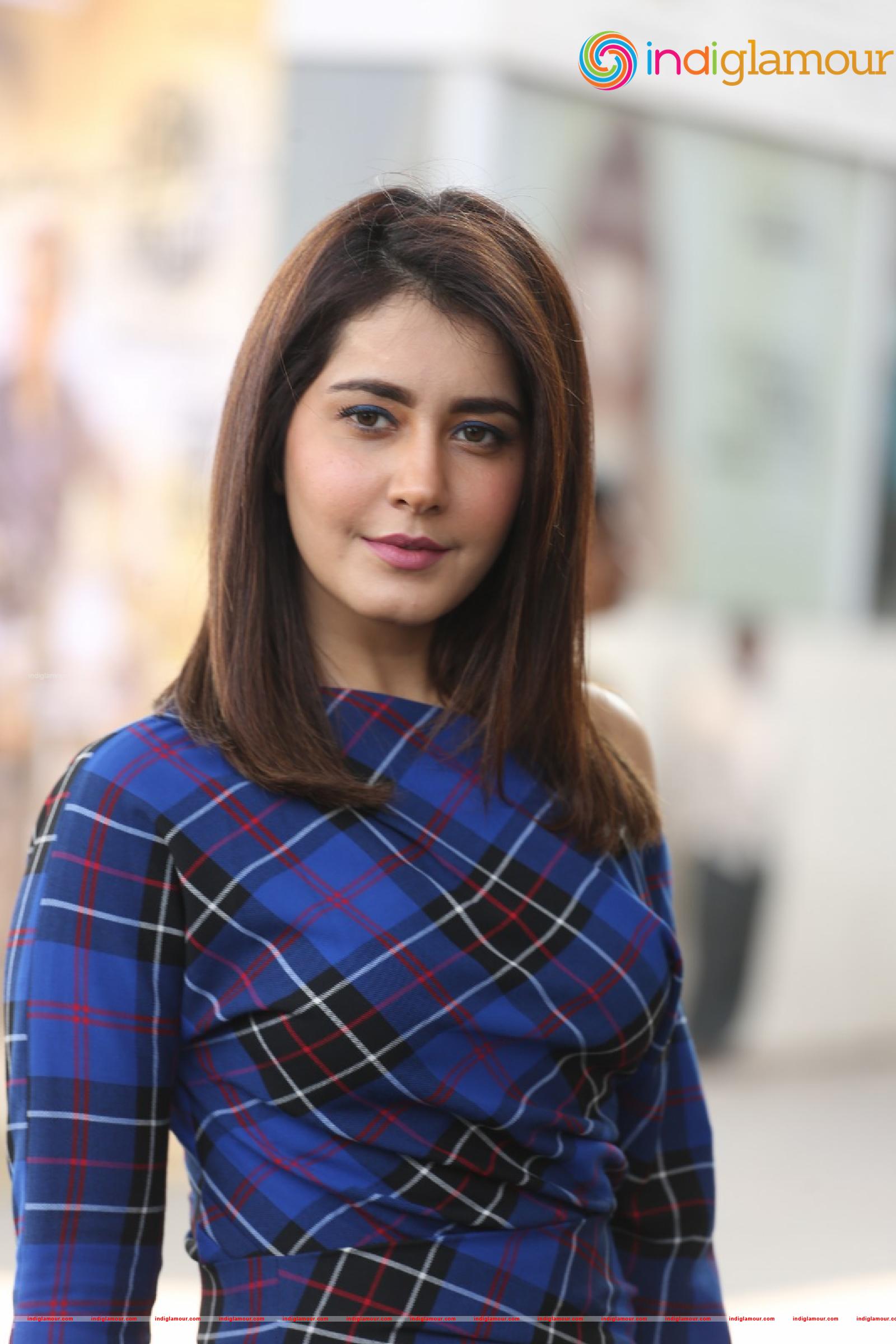 Raashi Khanna Actress hd photo