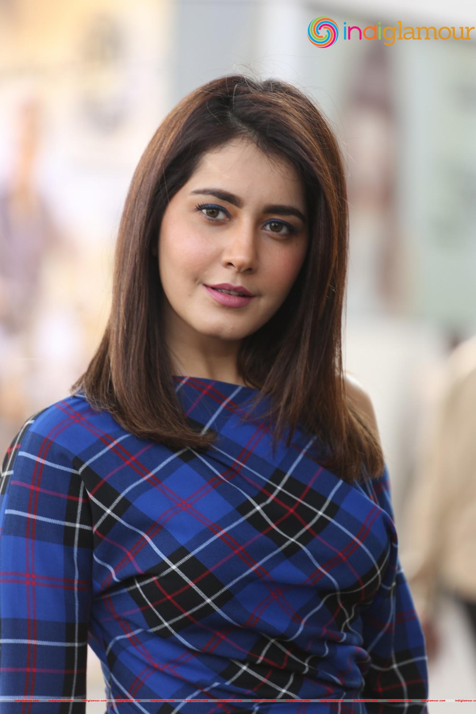 Raashi Khanna Actress hd photo