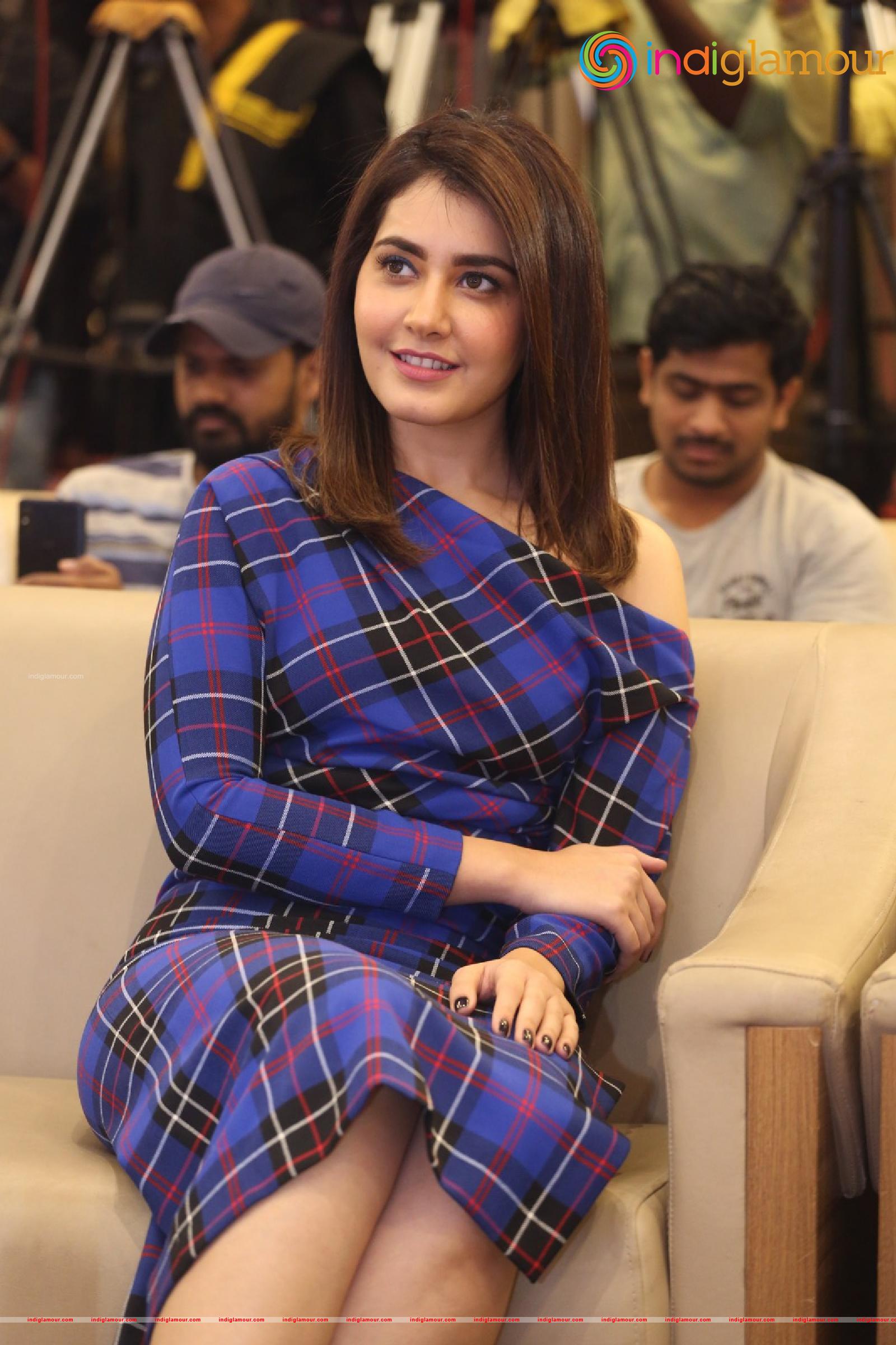 Raashi Khanna Actress hd photo