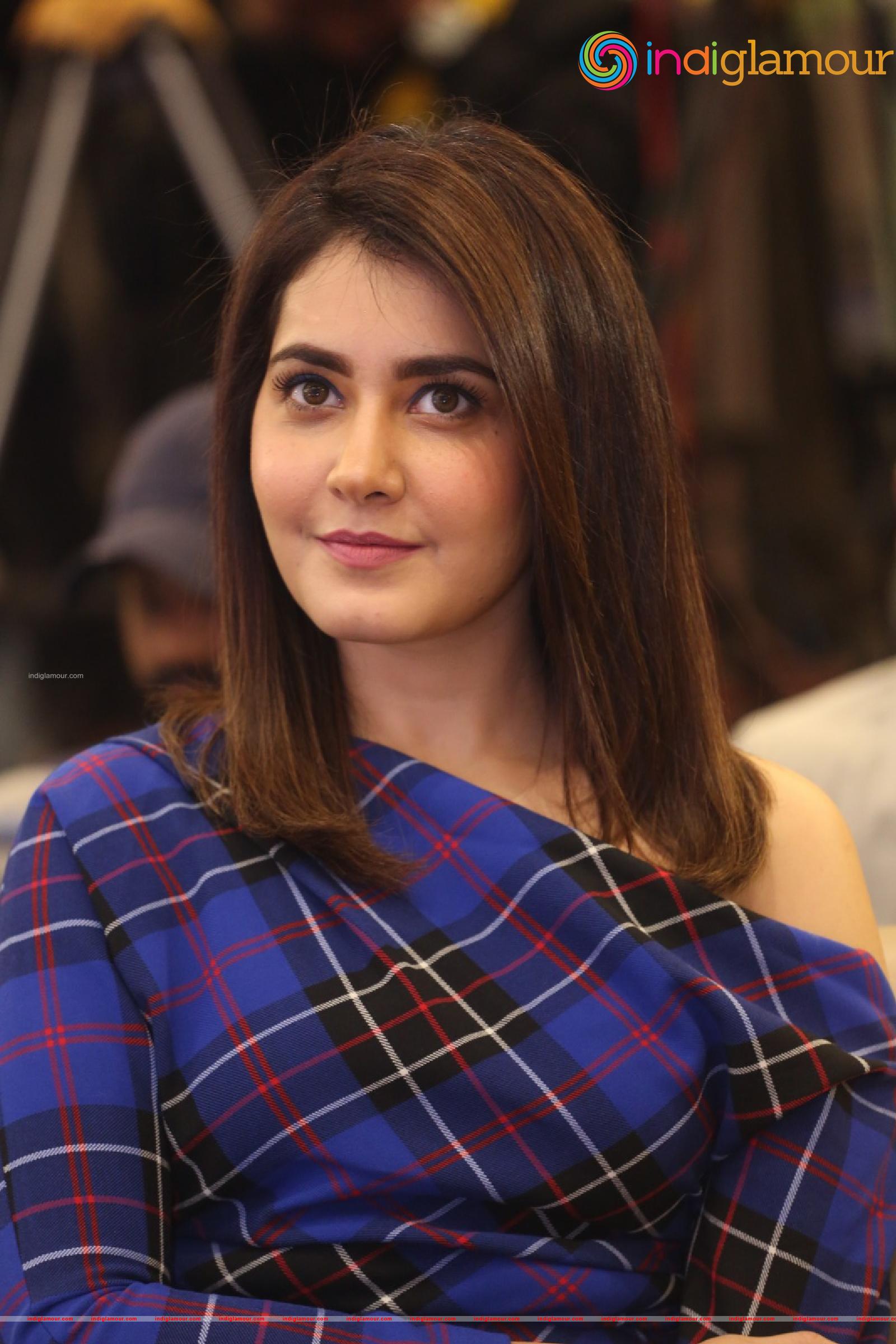 Raashi Khanna Actress hd photo