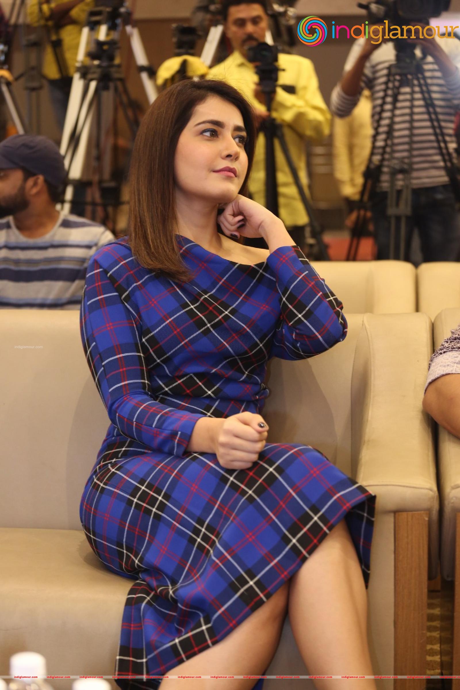 Raashi Khanna Actress hd photo